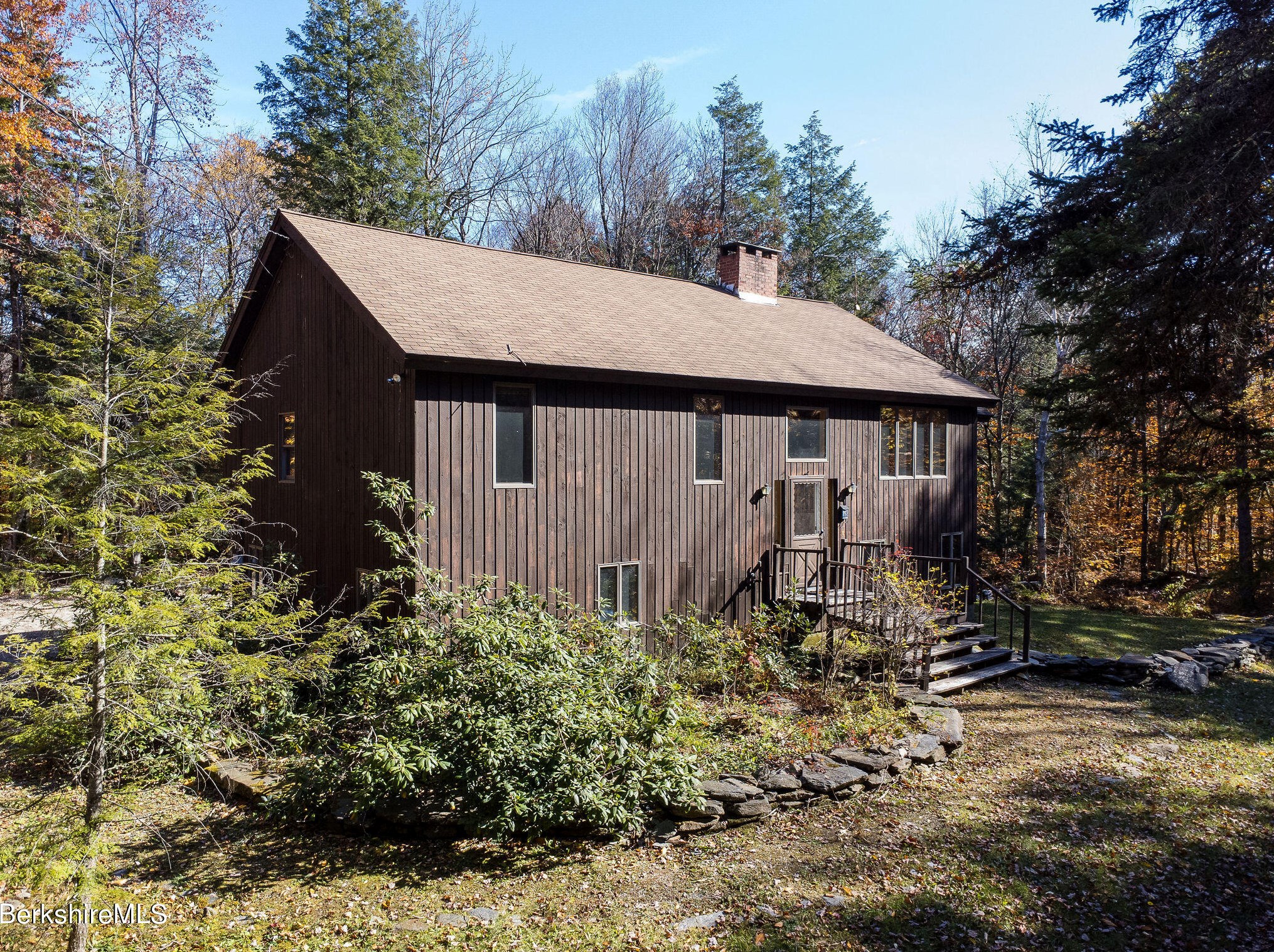 160 Gentian Holw, Washington, MA 01223 exterior