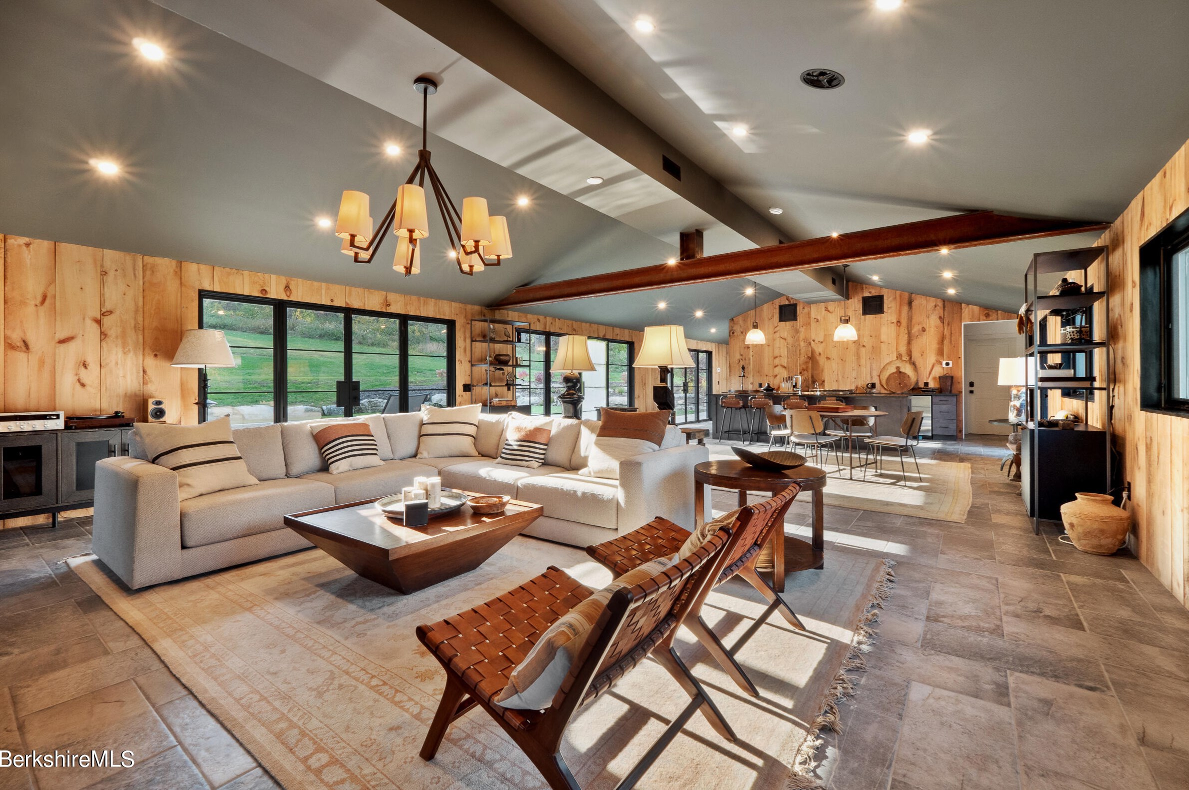 20 Cobb Rd, Alford MA 01230-1114 exterior