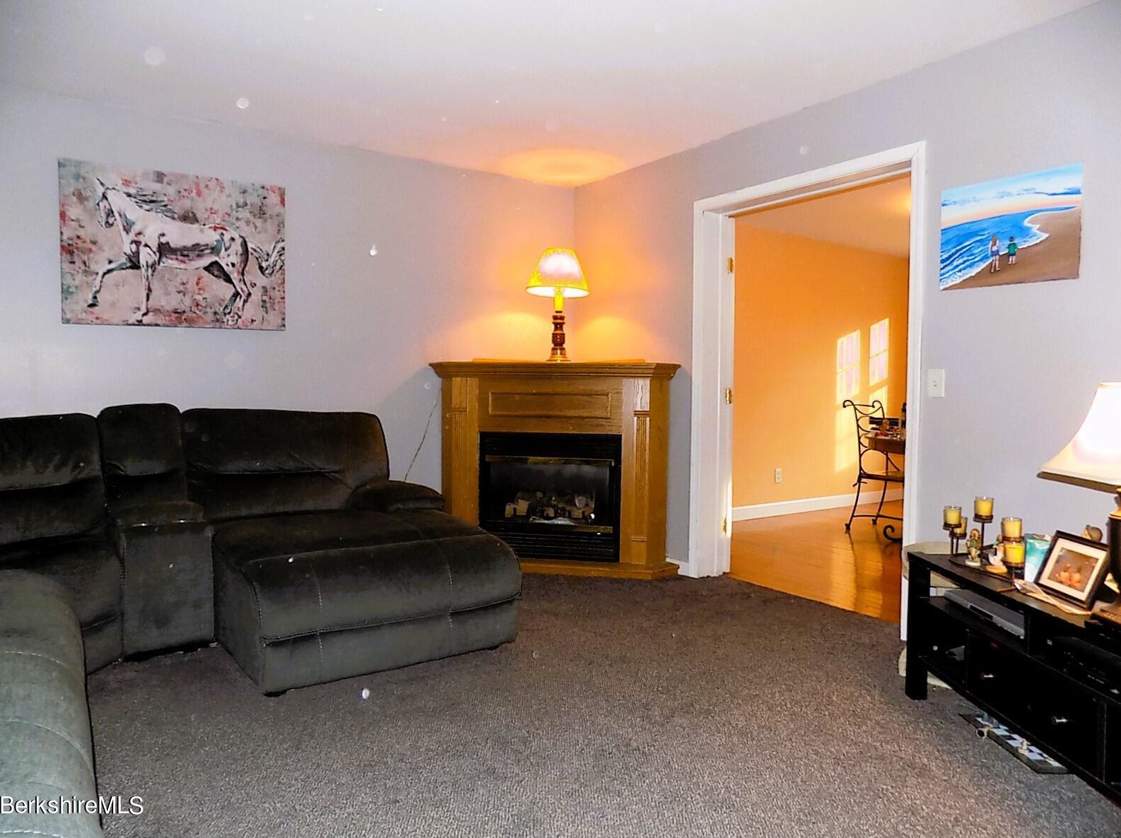 190 E Center St, Lee, MA 01238