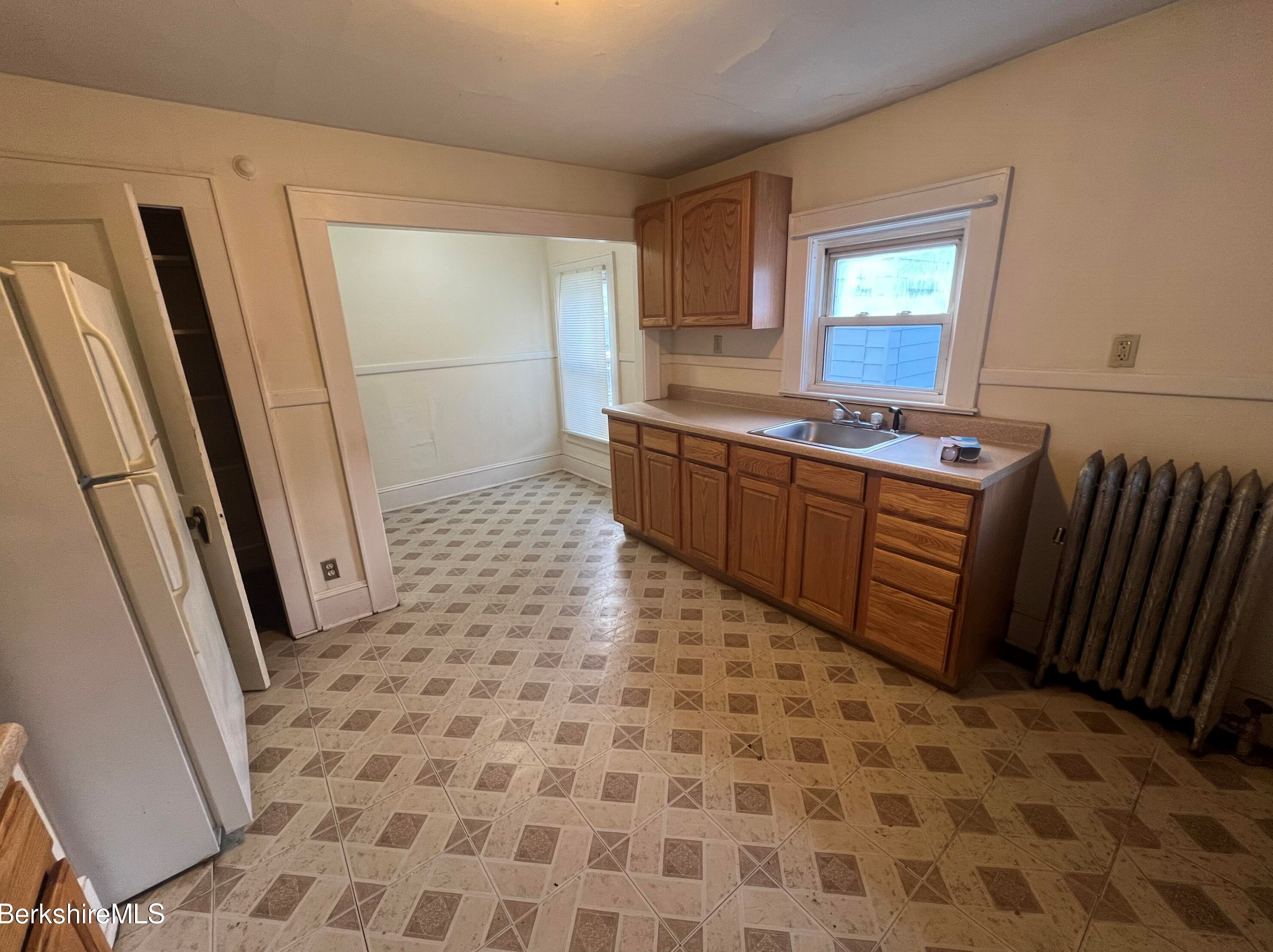 65 Quincy St, Clarksburg MA 01247-4307 exterior