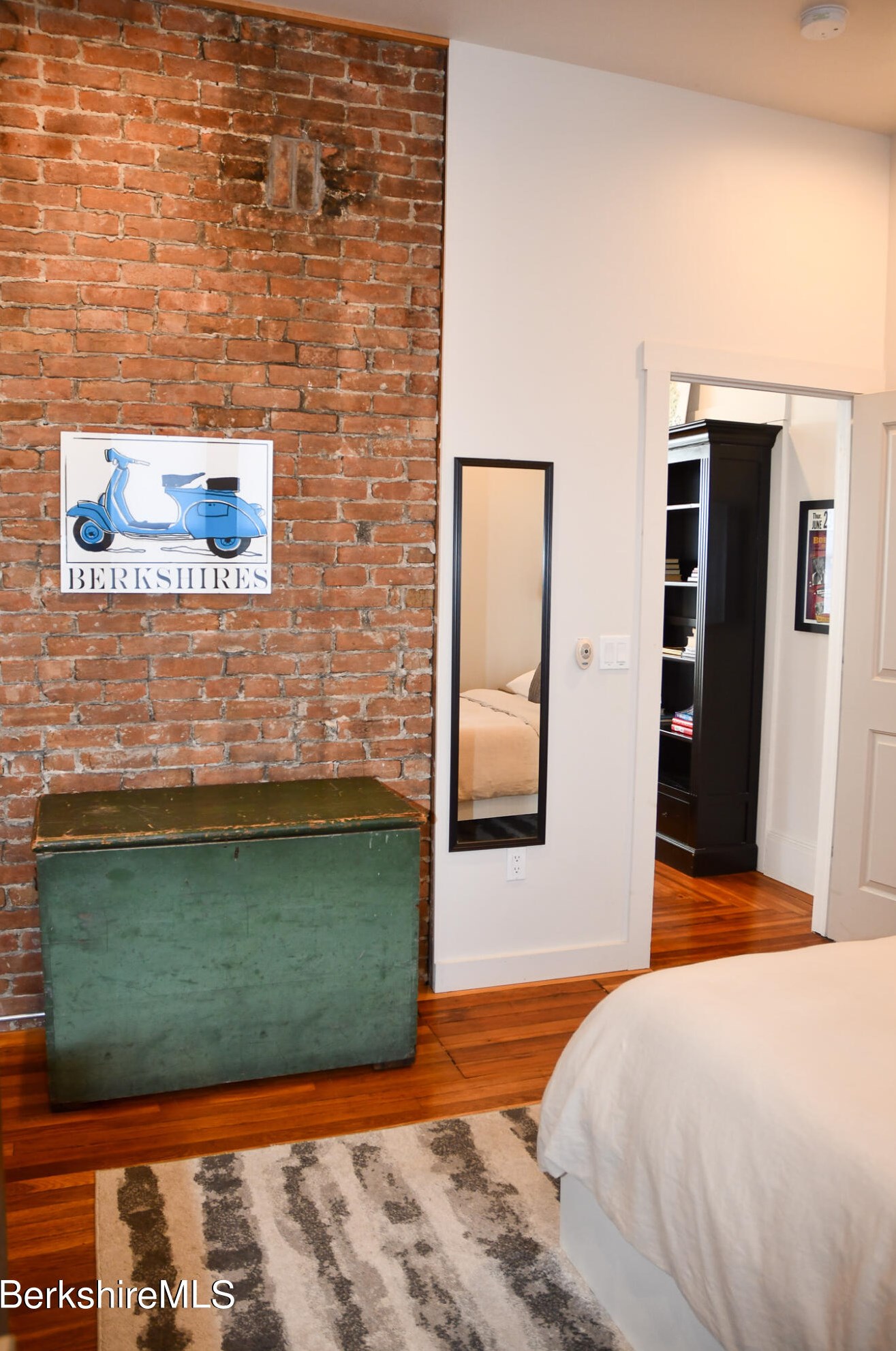 17-23 Linden St, Pittsfield MA exterior