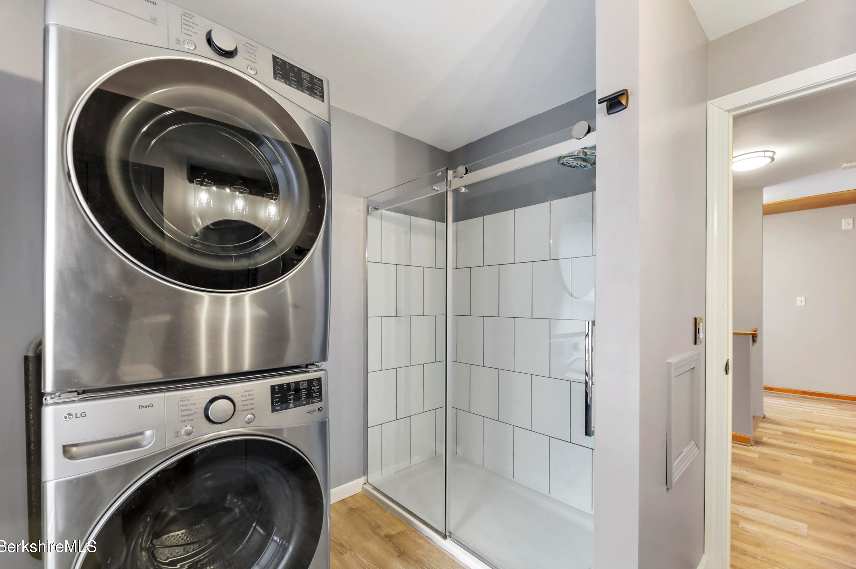 35 Whitman St, Clarksburg MA 01247-3818 exterior