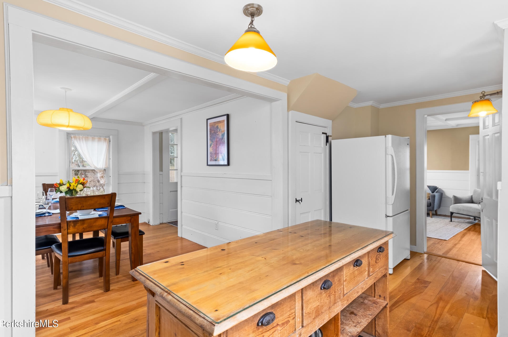 21 Berkshire Dr, Williamstown MA  01267-2517 exterior