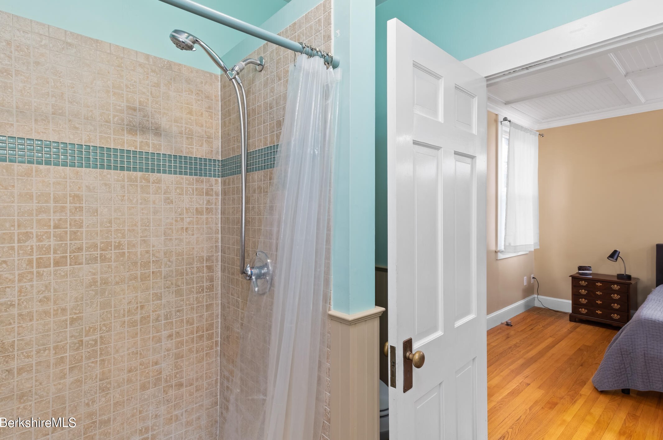 21 Berkshire Dr, Williamstown MA  01267-2517 exterior