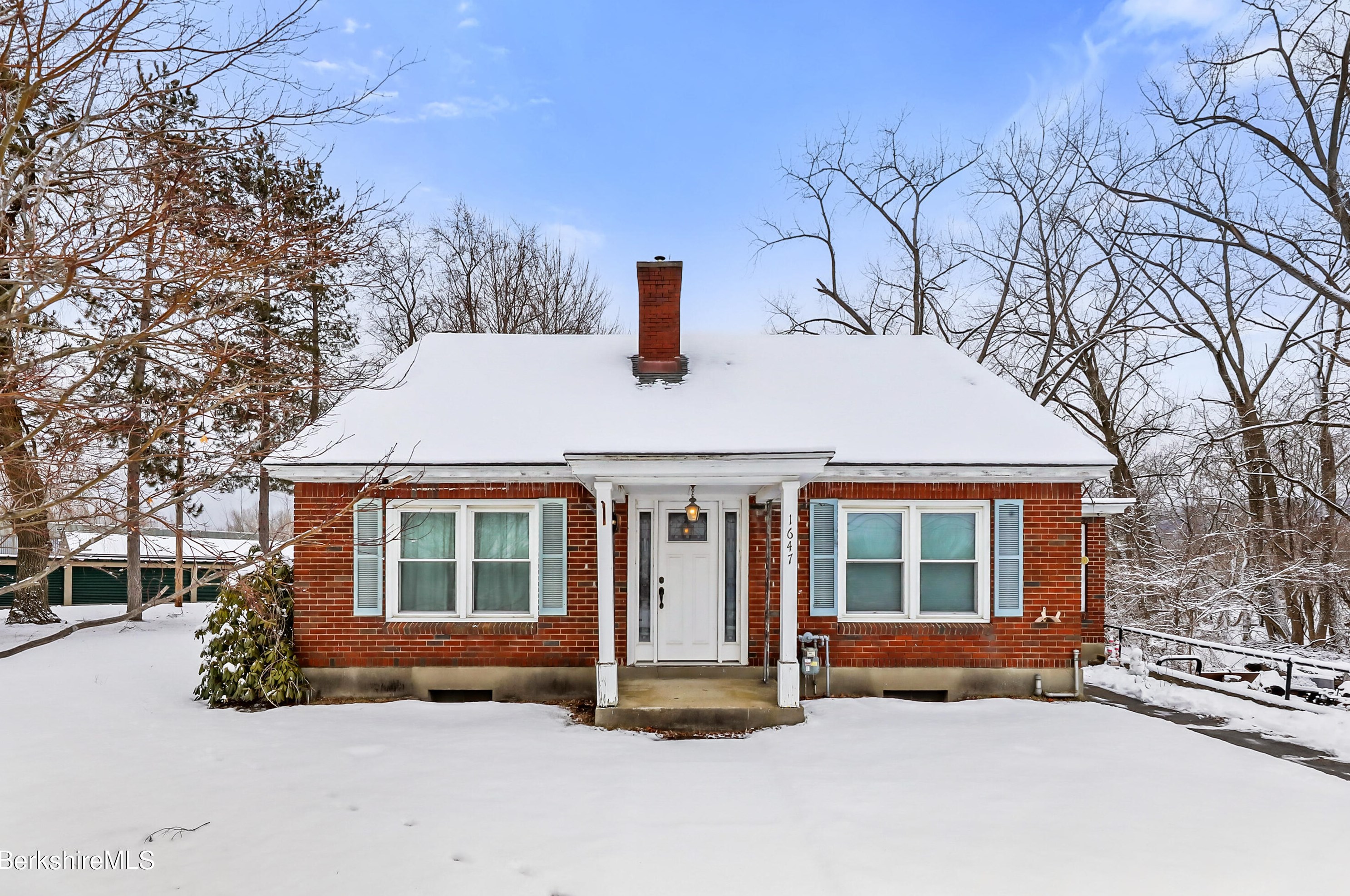 1647 East St, Pittsfield, MA 01201