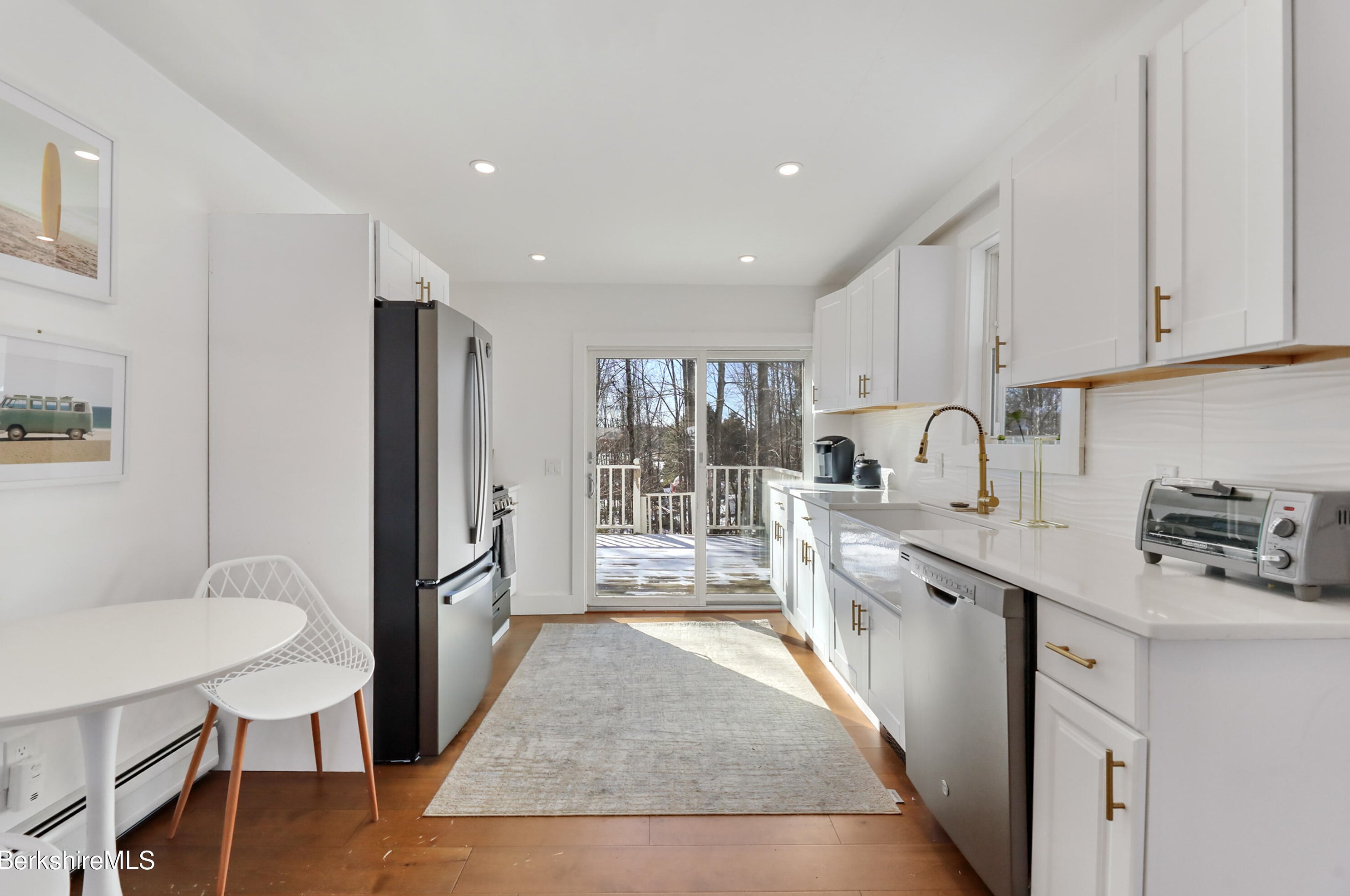 318 George Schnopp Rd, Peru MA  01235-9476 exterior