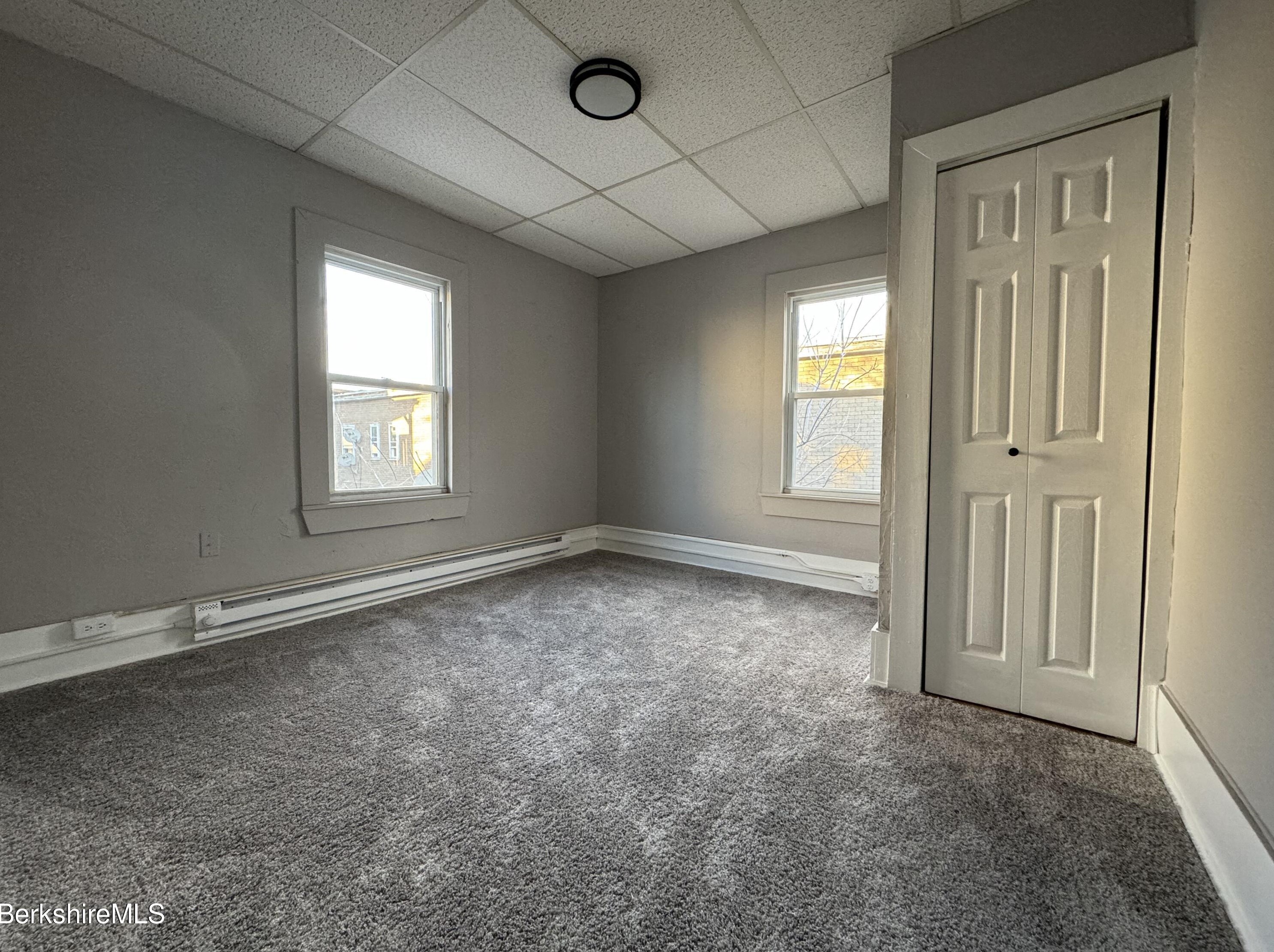 48 4th St, Pittsfield MA  01201-5280 exterior