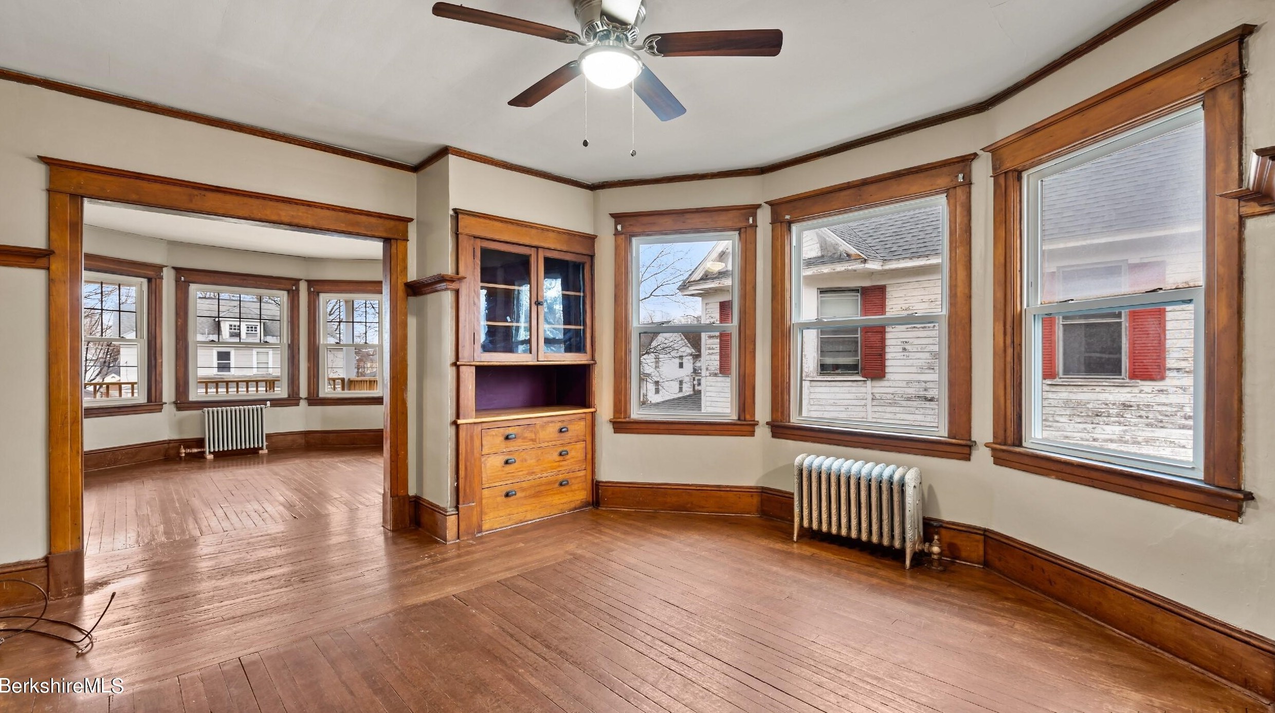 18 Pine St, Pittsfield MA  01201-4211 exterior