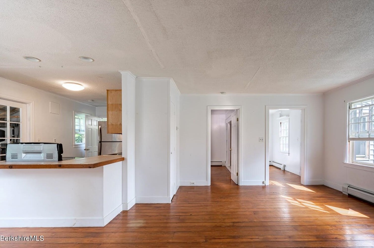 590 Main St, Sheffield MA 01257-9696 exterior