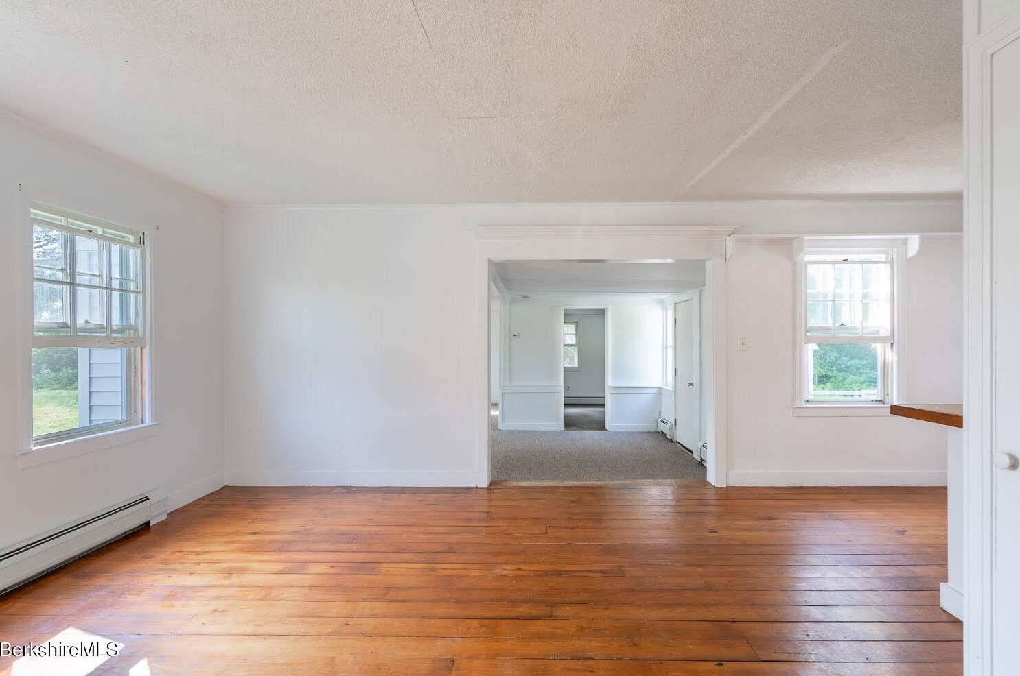 590 Main St, Sheffield MA 01257-9696 exterior