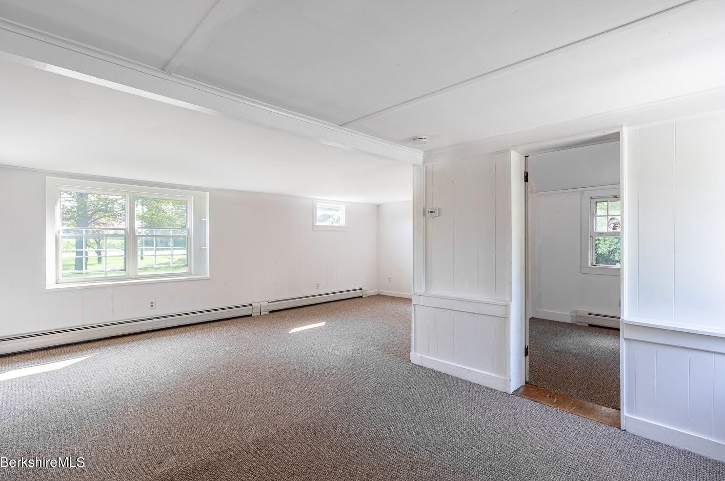 590 Main St, Sheffield MA 01257-9696 exterior