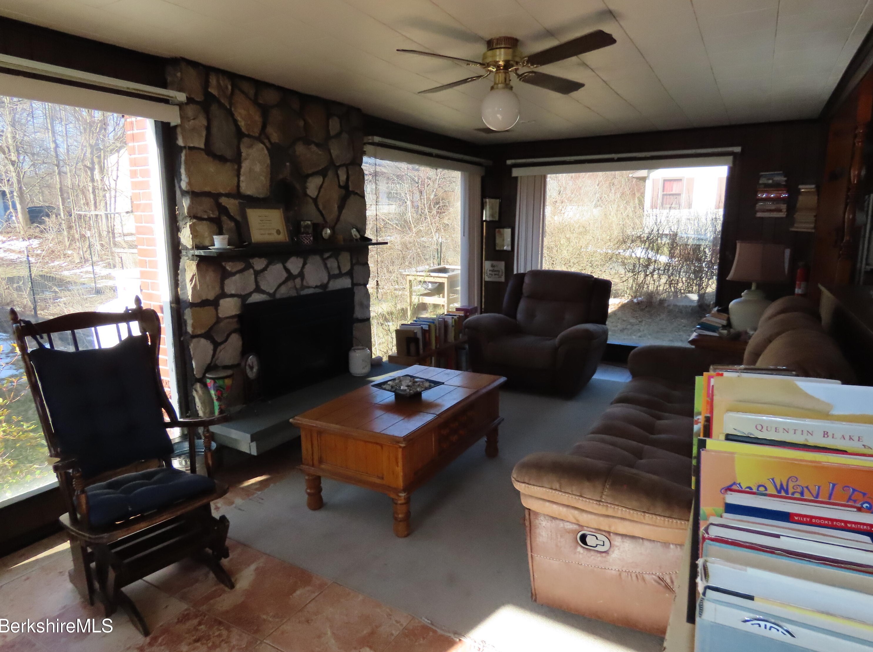 12 Pearl St, Adams MA  01220-2123 exterior