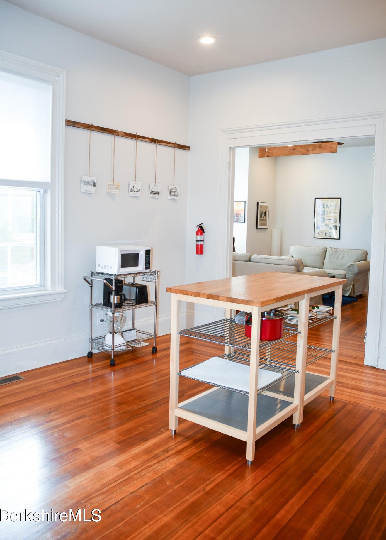 17-23 Linden St, Pittsfield MA exterior