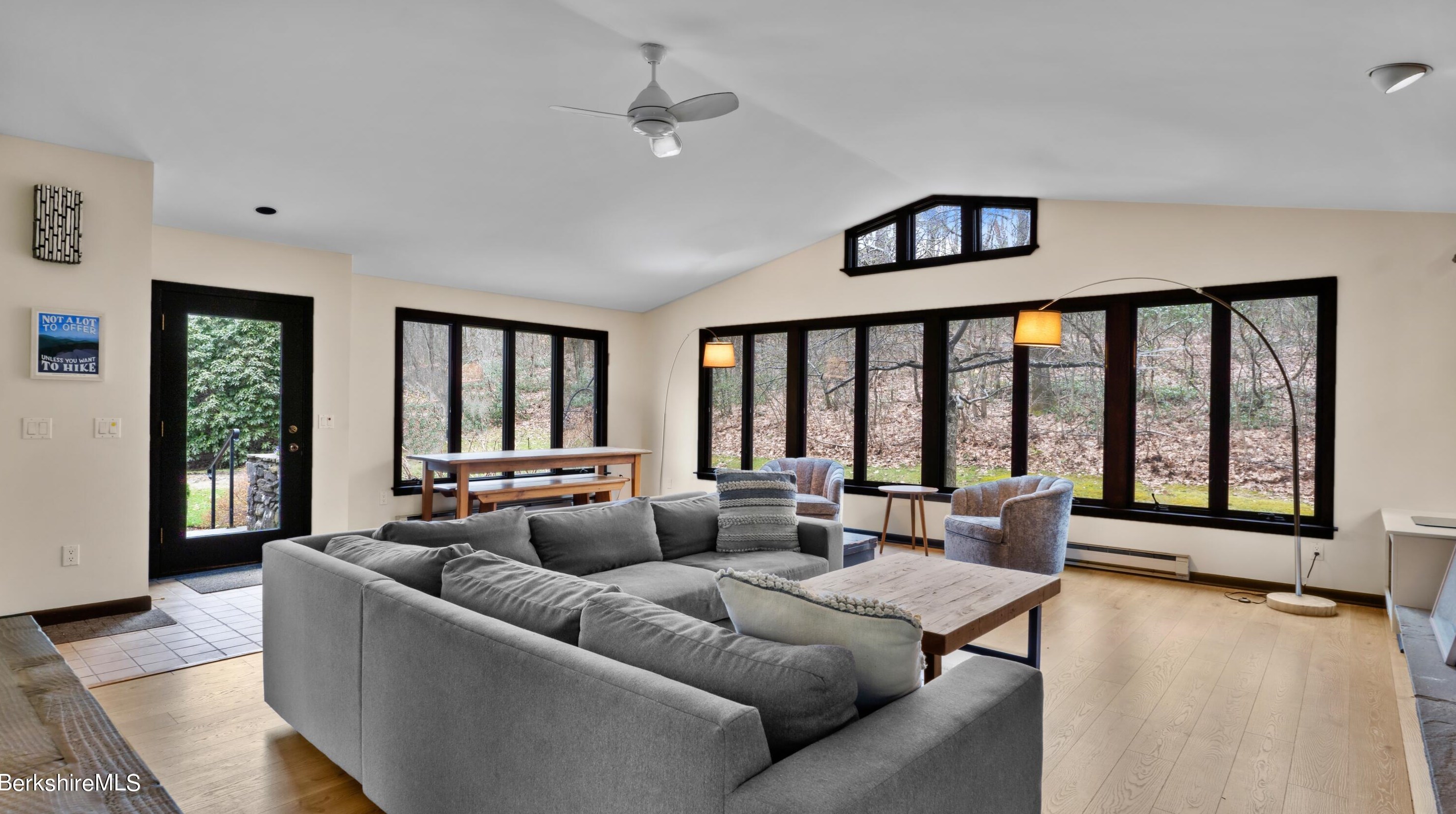 9 West St, Mount Washington, MA 01258