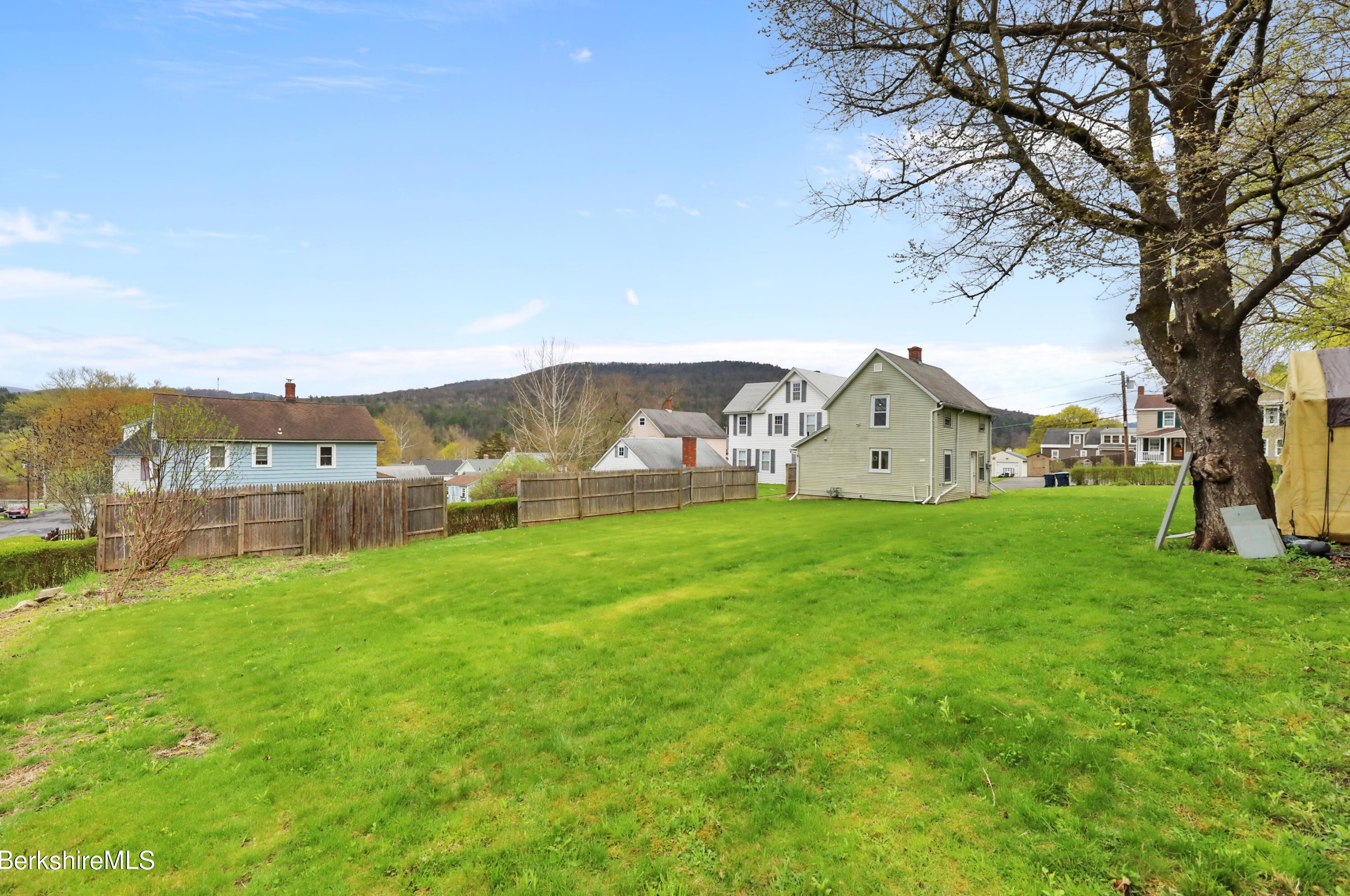 50 Margerie St, Lee MA  01238-9467 exterior