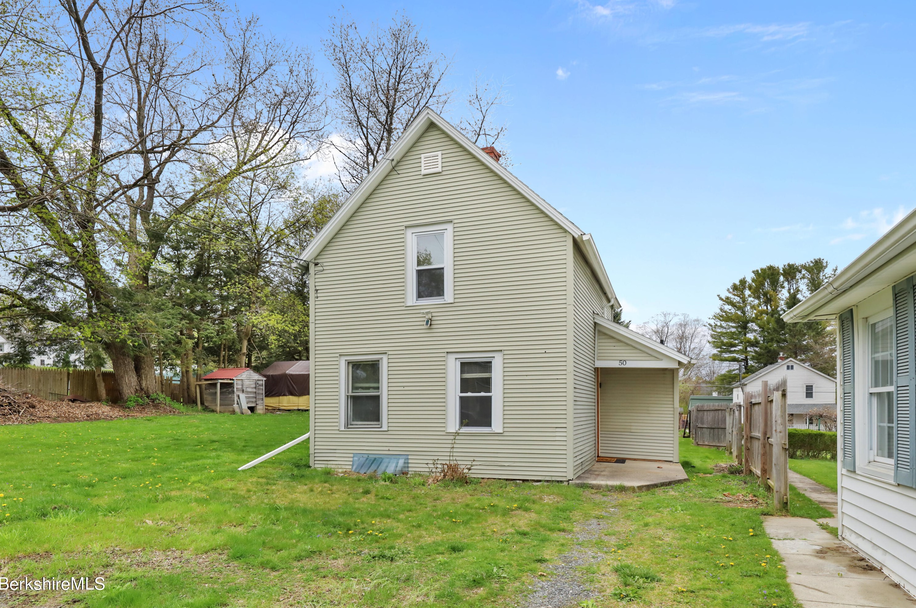 50 Margerie St, Lee, MA 01238 exterior