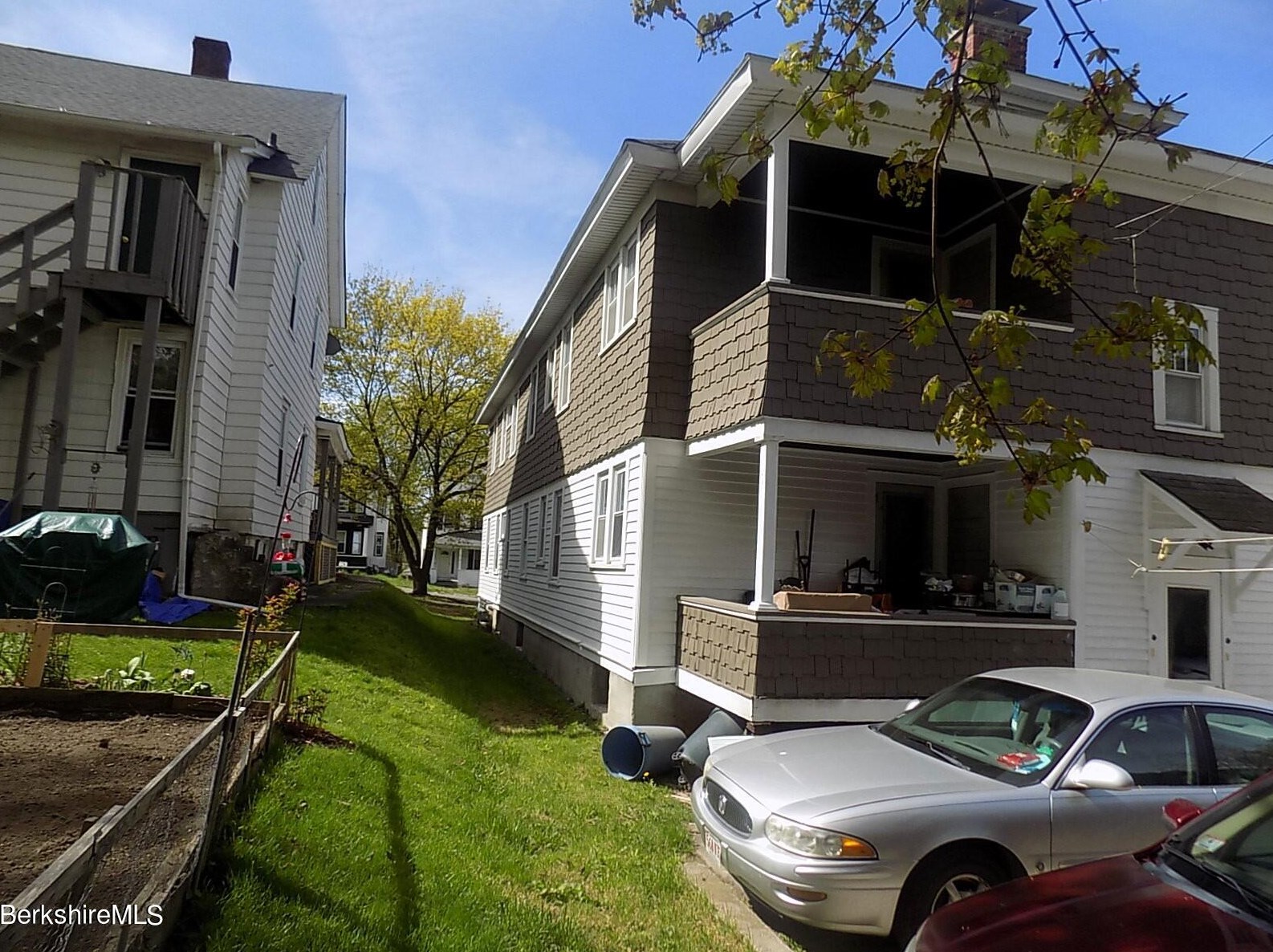 21 Springside Ave, Pittsfield MA  01201-3409 exterior