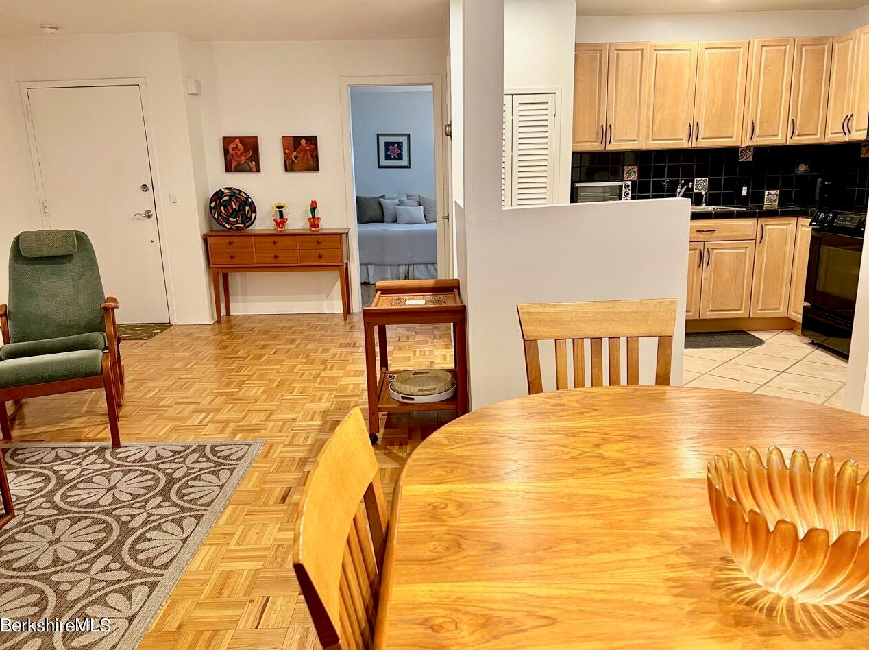 260 Pittsfield Rd, Lenox MA  01240-2163 exterior