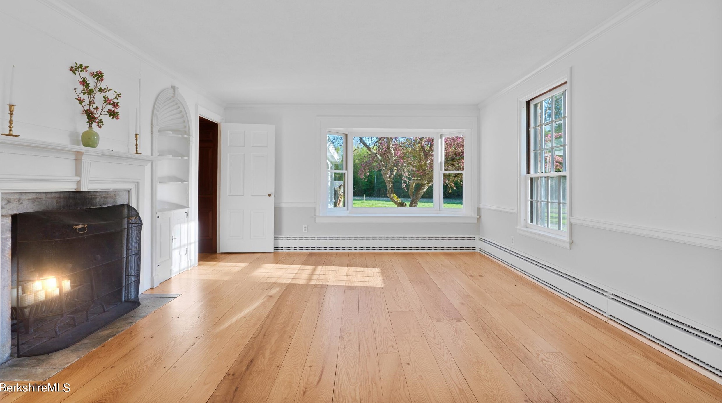 49 Bow Wow Rd, Sheffield MA 01257-9609 exterior