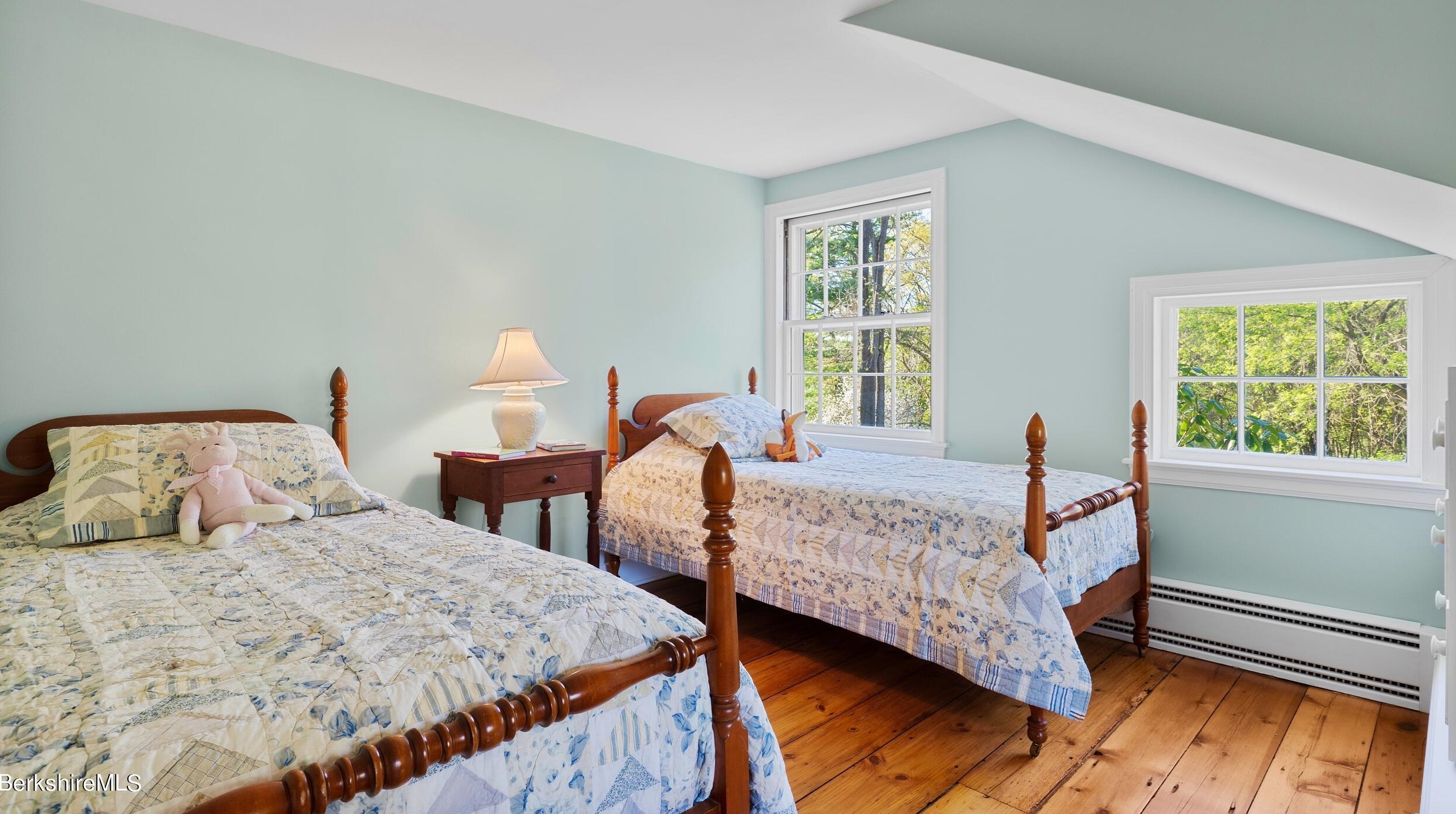 49 Bow Wow Rd, Sheffield MA 01257-9609 exterior