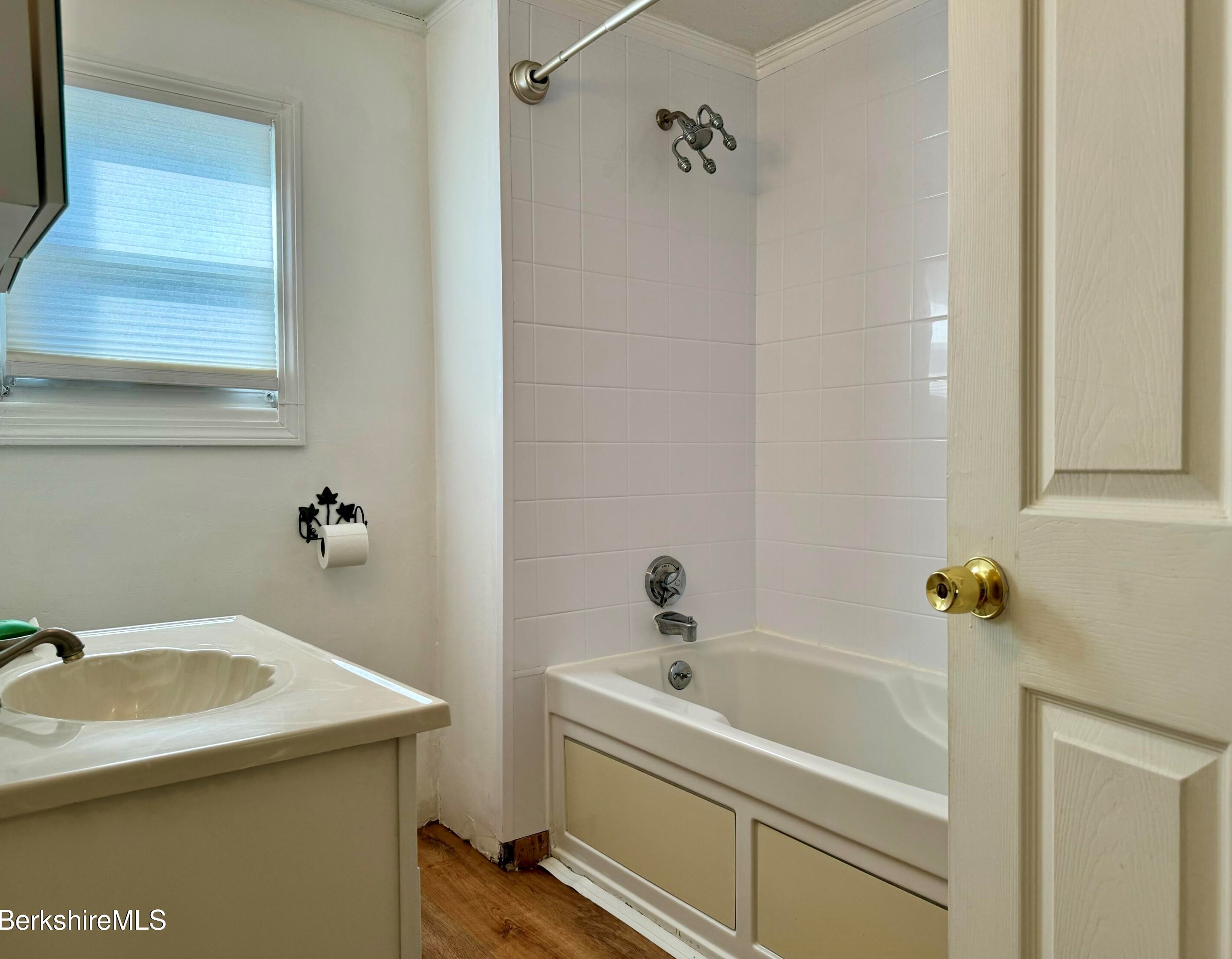 367 Elm St, Pittsfield MA  01201-6544 exterior