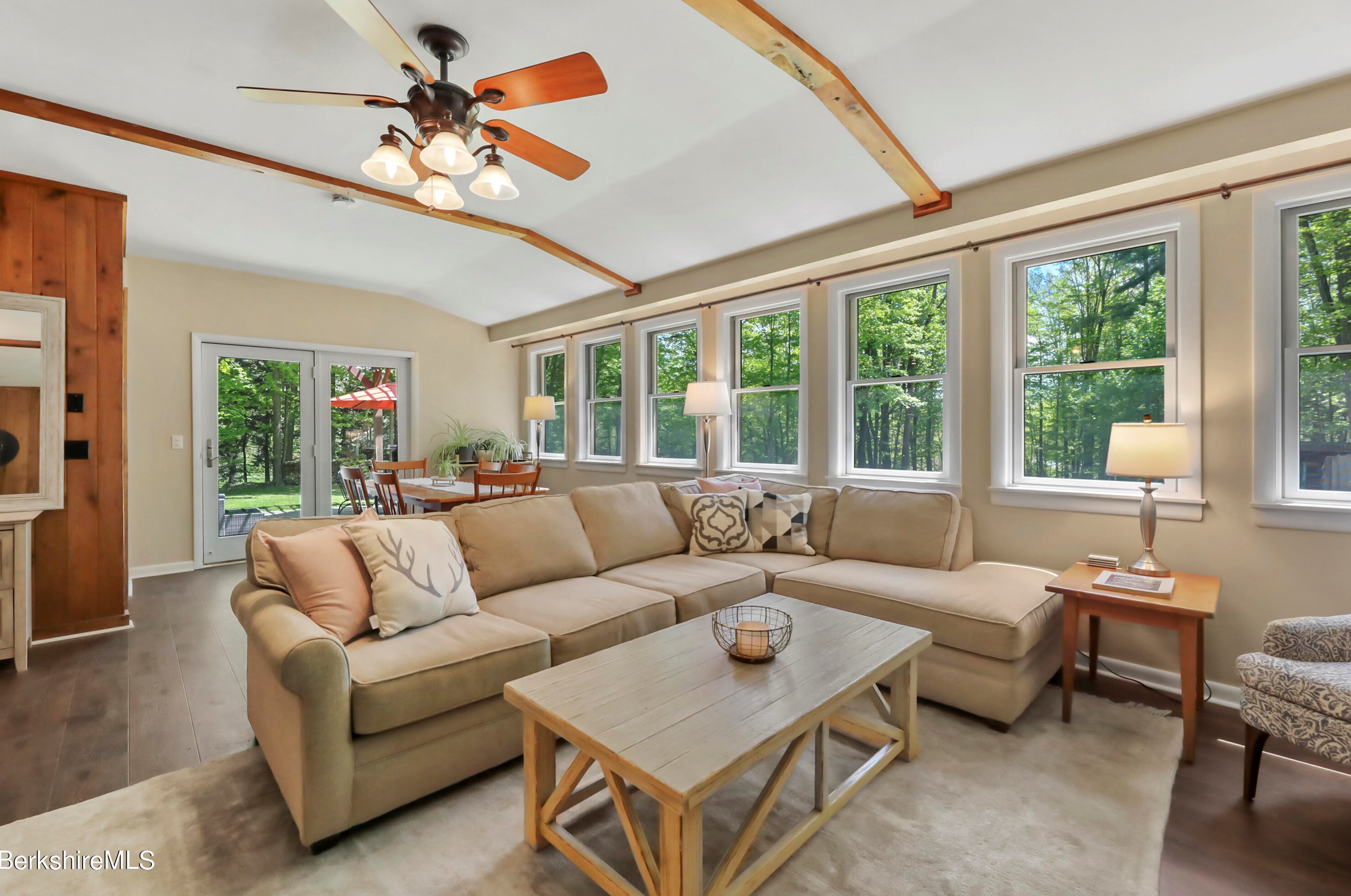 92 Hubbard St, Lenox MA 01240-2329 exterior