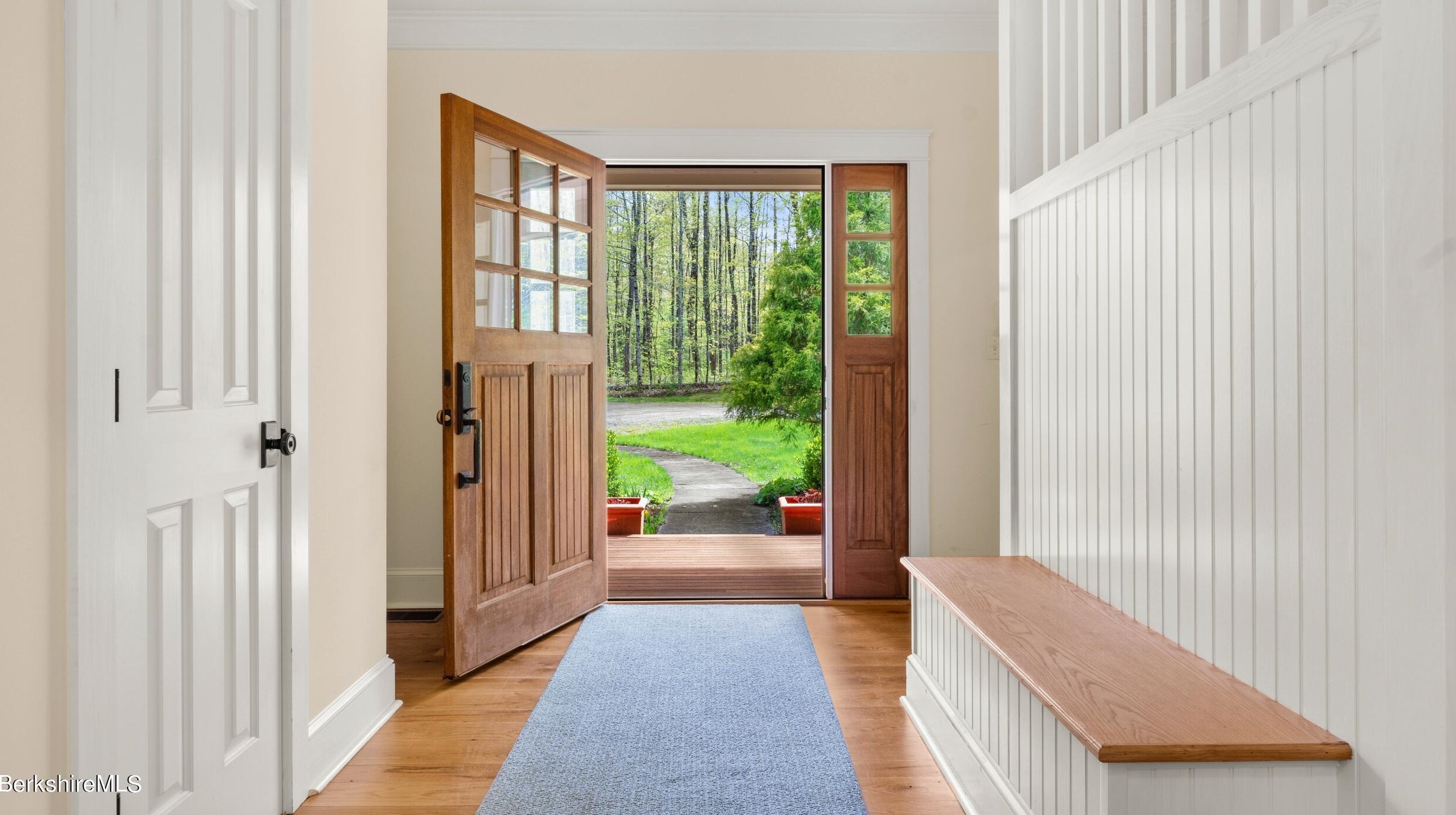 206 Hillsdale Rd, Mount Washington, MA 01258