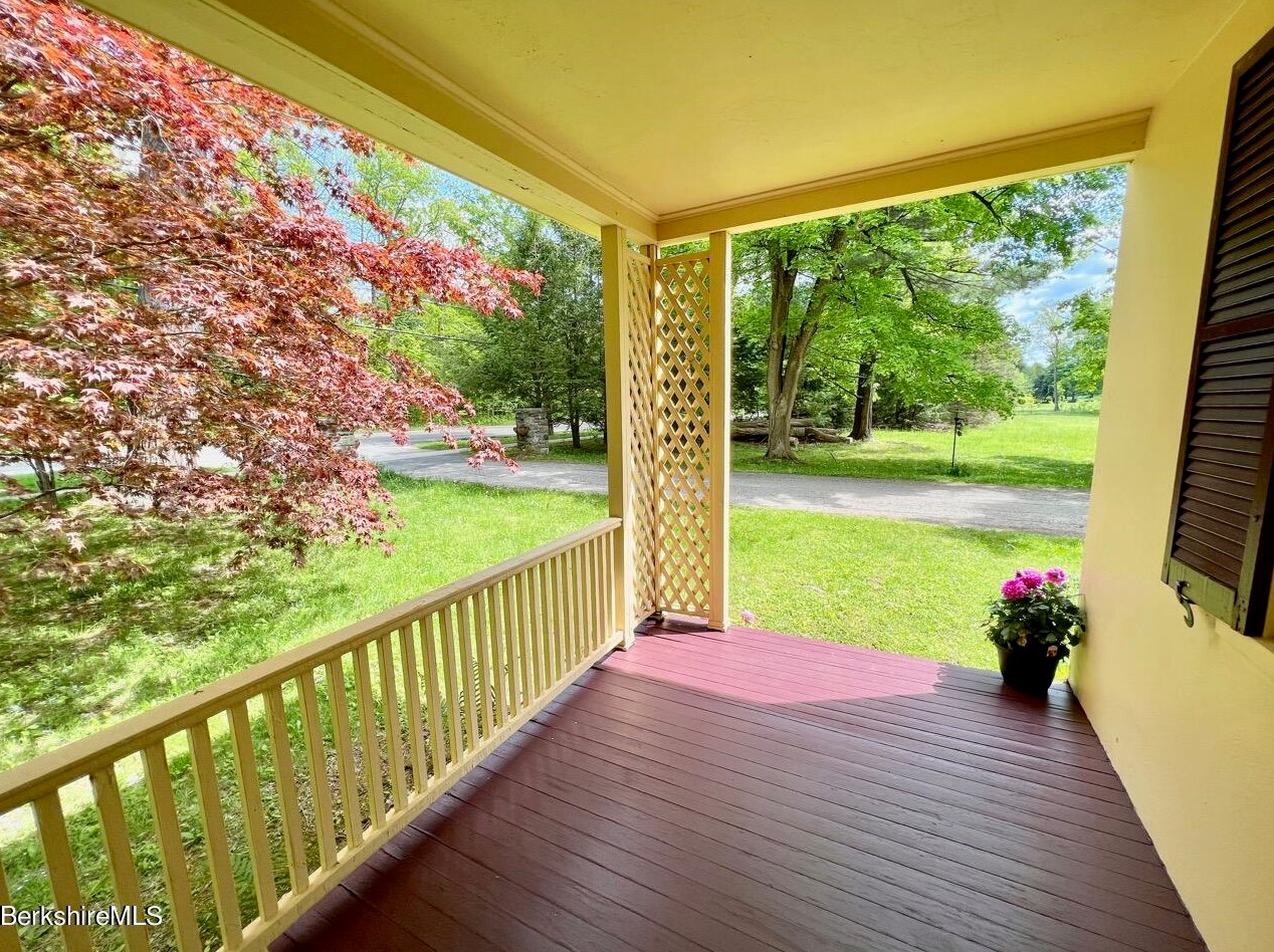 108 Kemble St, Lenox MA  01240-2816 exterior