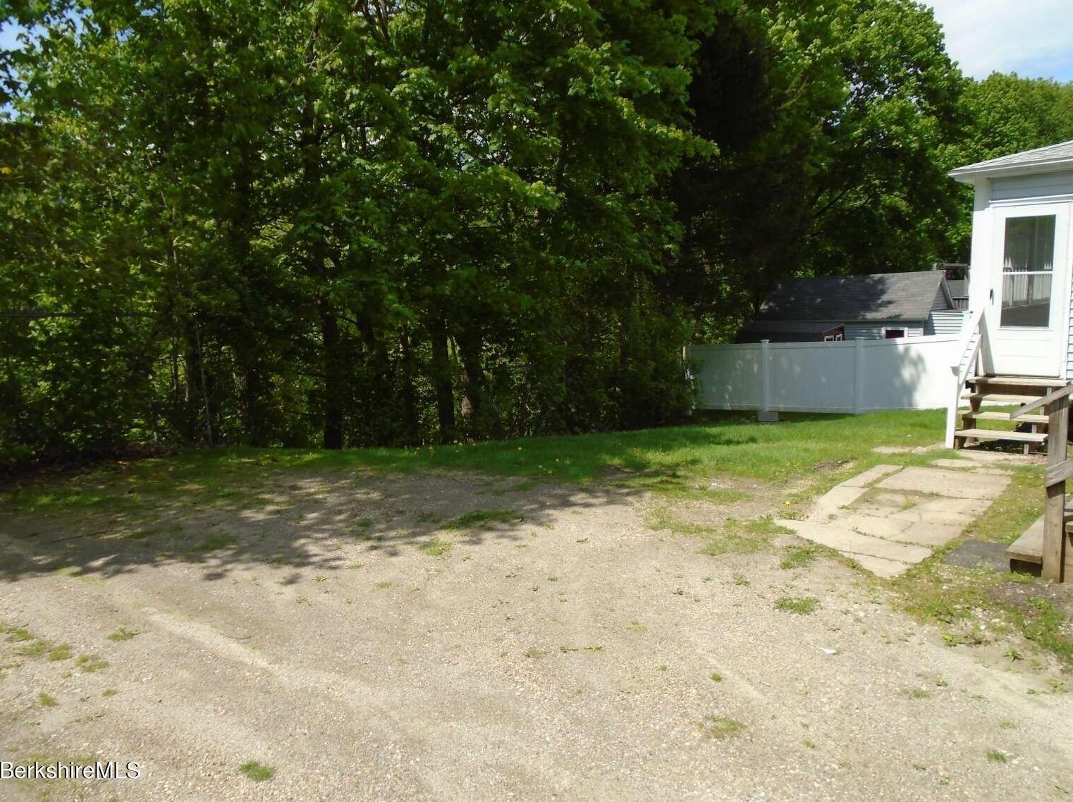 51 Bellevue Ave, Adams MA  01220-2201 exterior