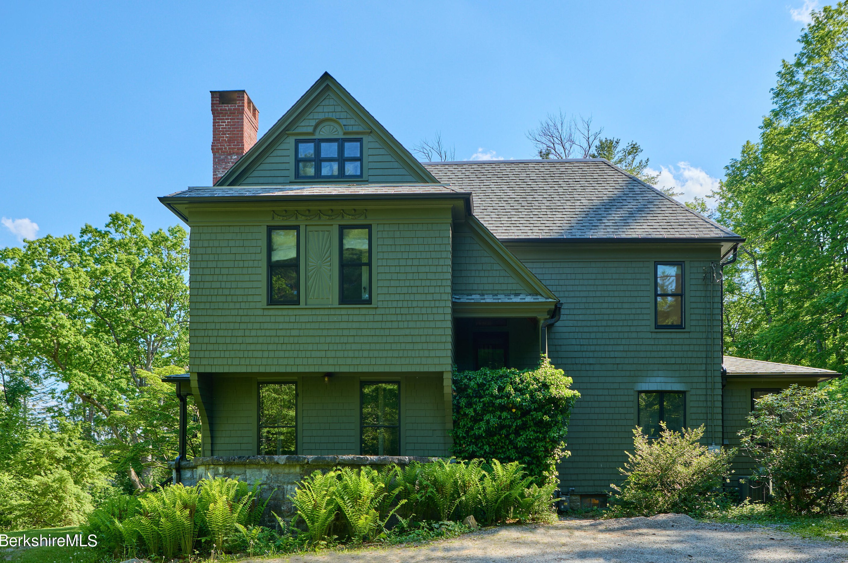 3 Berkshire Heights Rd, Alford, MA 01230 exterior