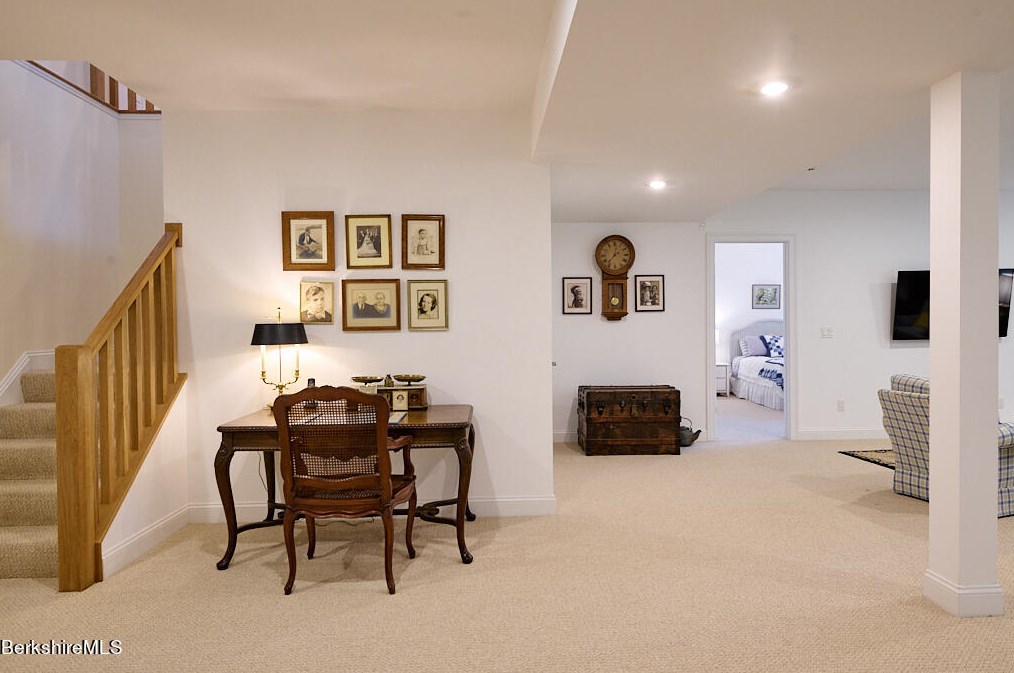 18 Burning Tree Rd, Alford MA 01230-1382 exterior