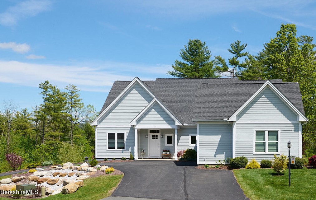 18 Burning Tree Rd, Alford MA 01230-1382 exterior