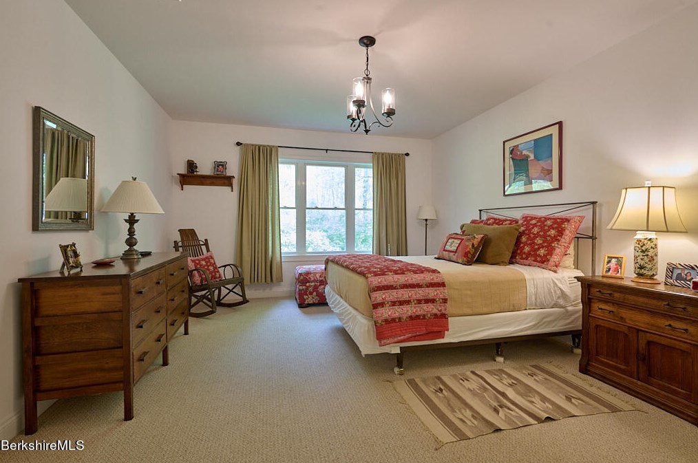 18 Burning Tree Rd, Alford MA 01230-1382 exterior