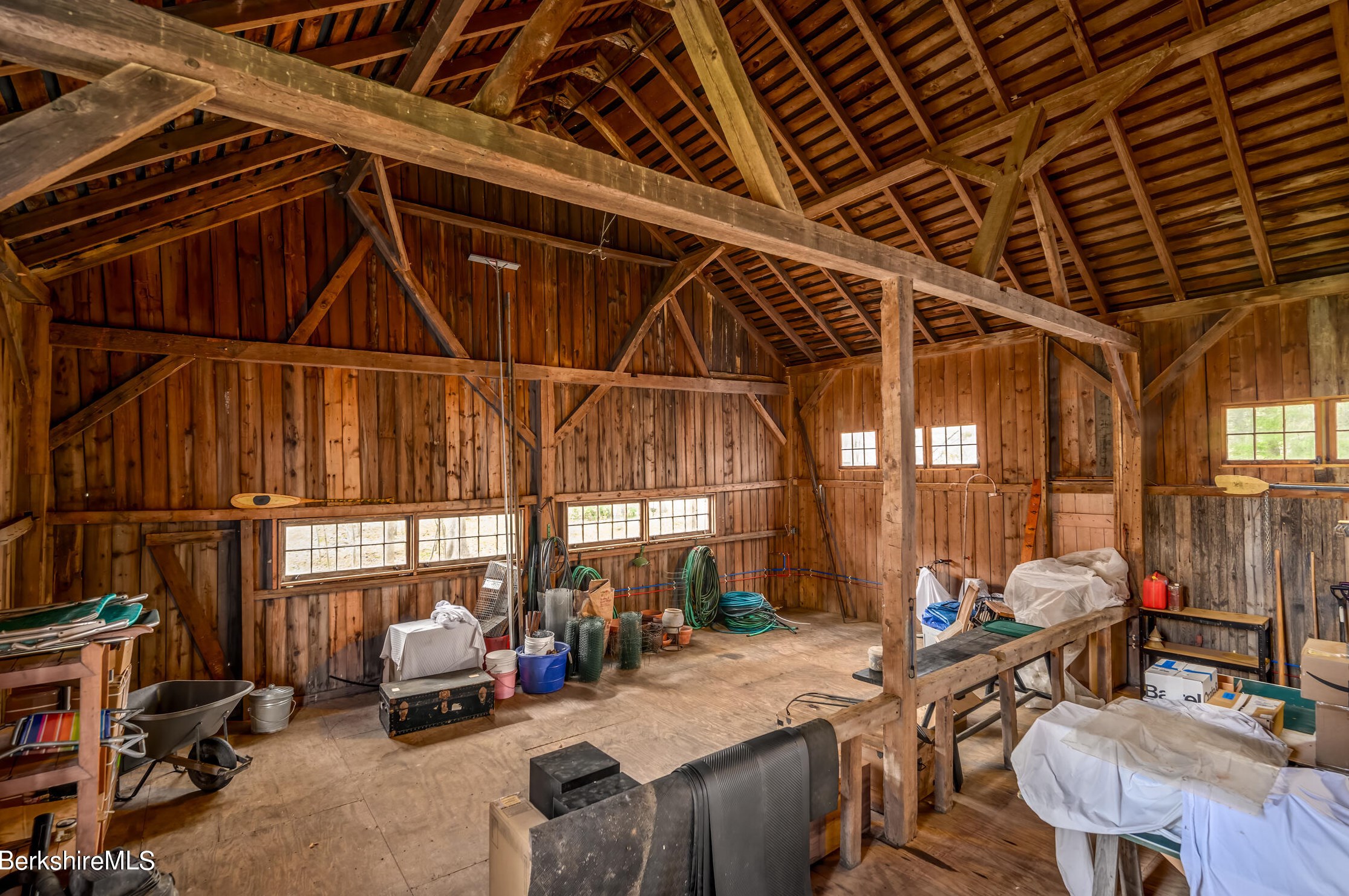 1571 Oblong Rd, Williamstown MA 01267-3096 exterior