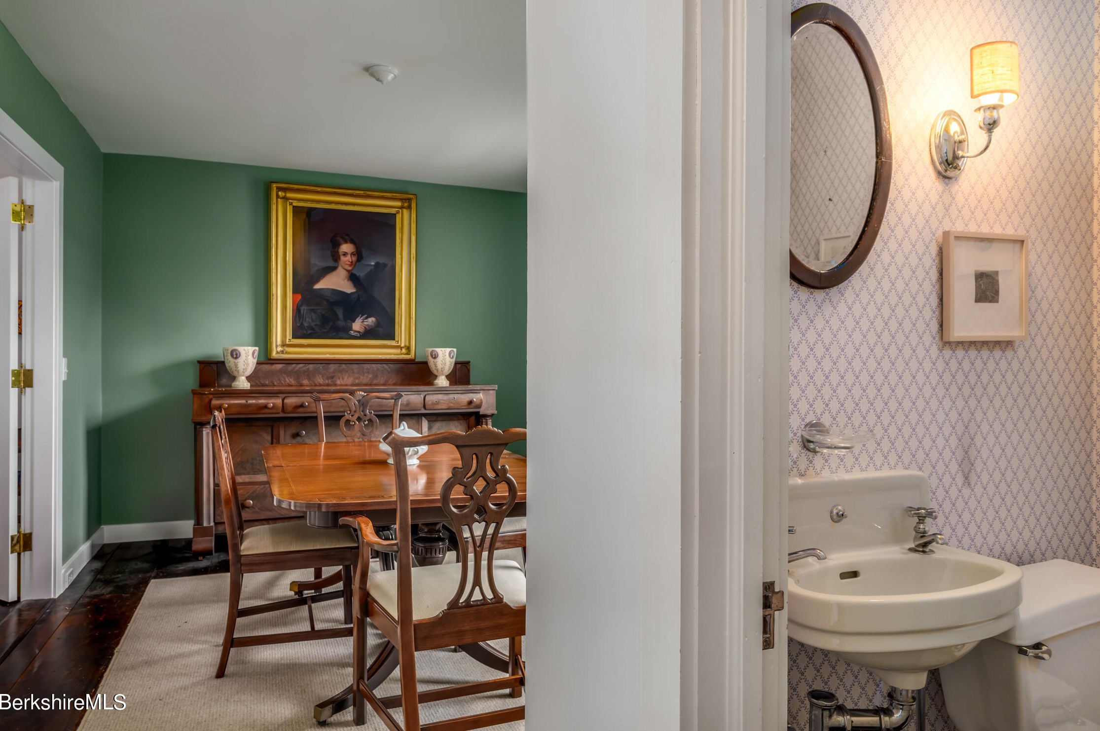 1571 Oblong Rd, Williamstown MA 01267-3096 exterior