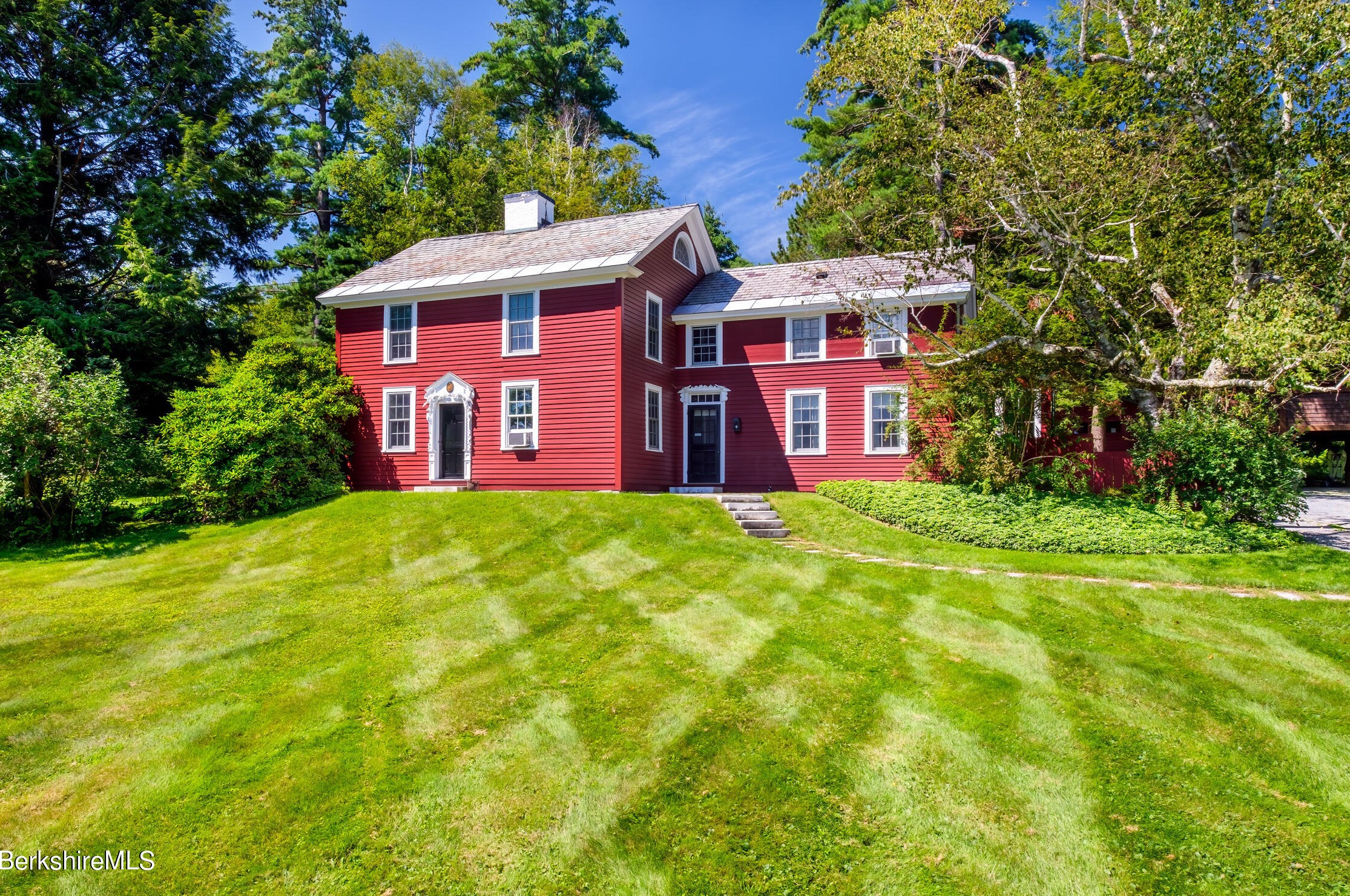 1571 Oblong Rd, Wmstown, MA 01267 exterior