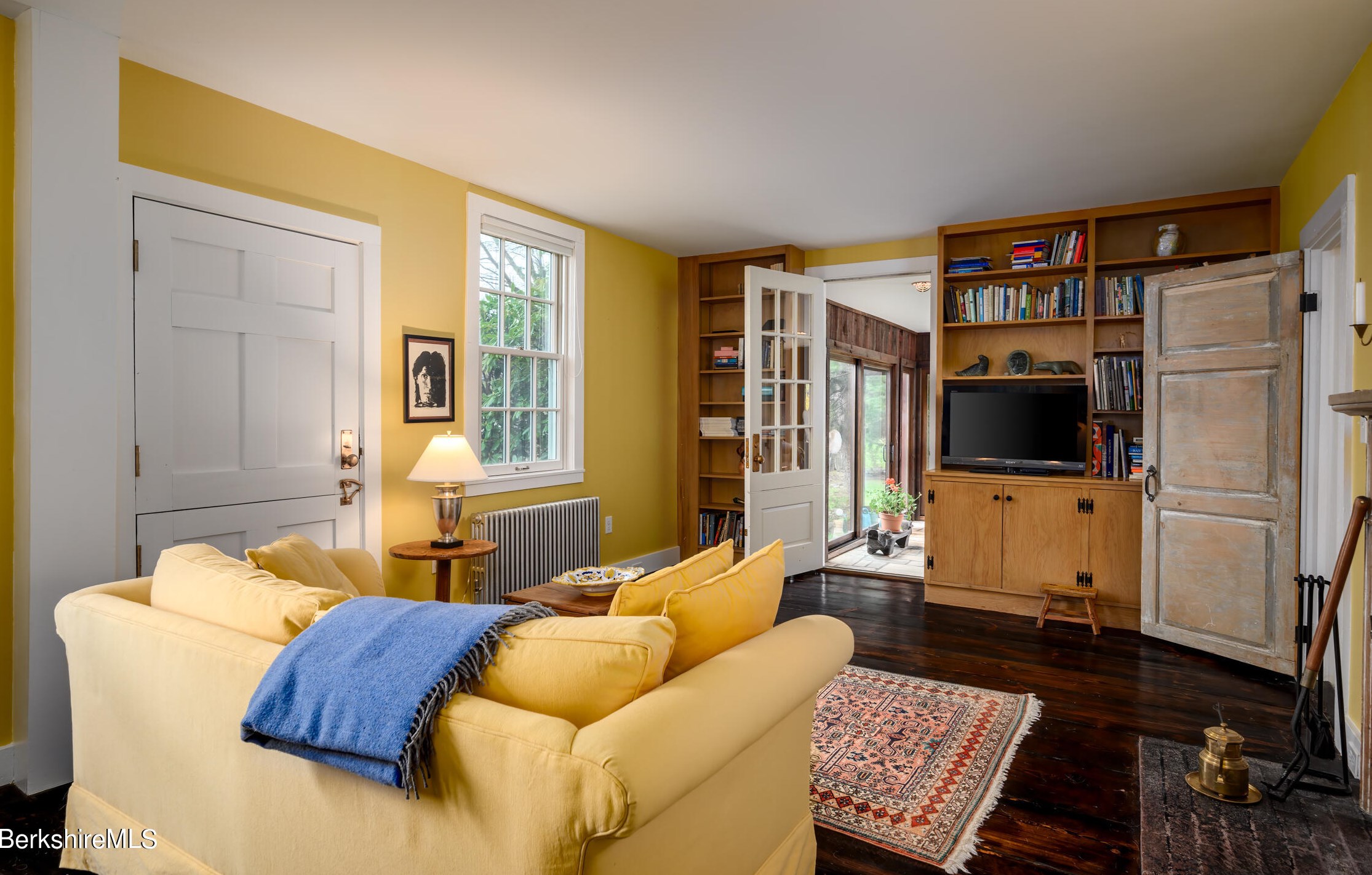 1571 Oblong Rd, Williamstown MA 01267-3096 exterior