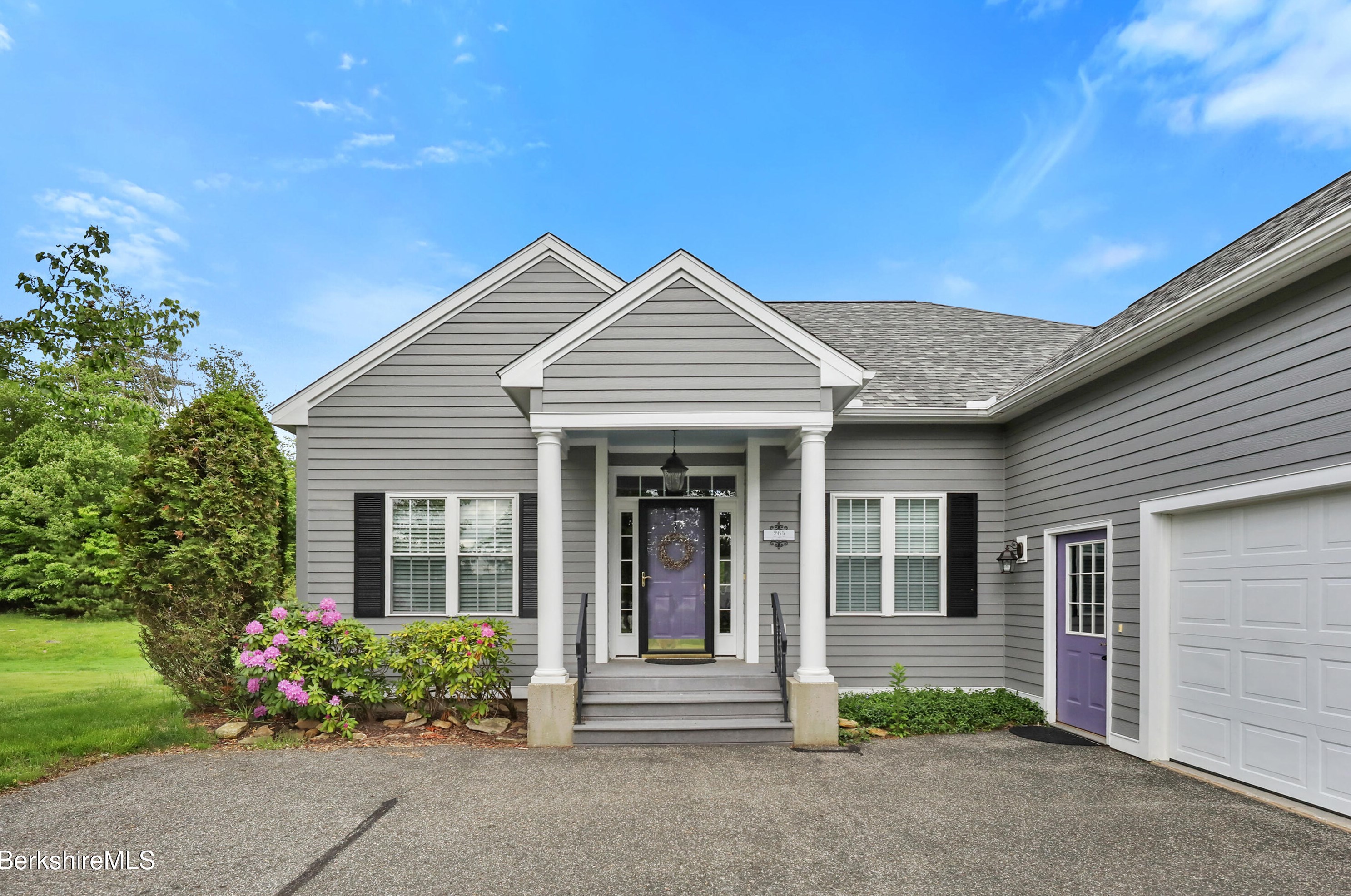 265 Pine Cone Ln, Hinsdale, MA 01235 exterior