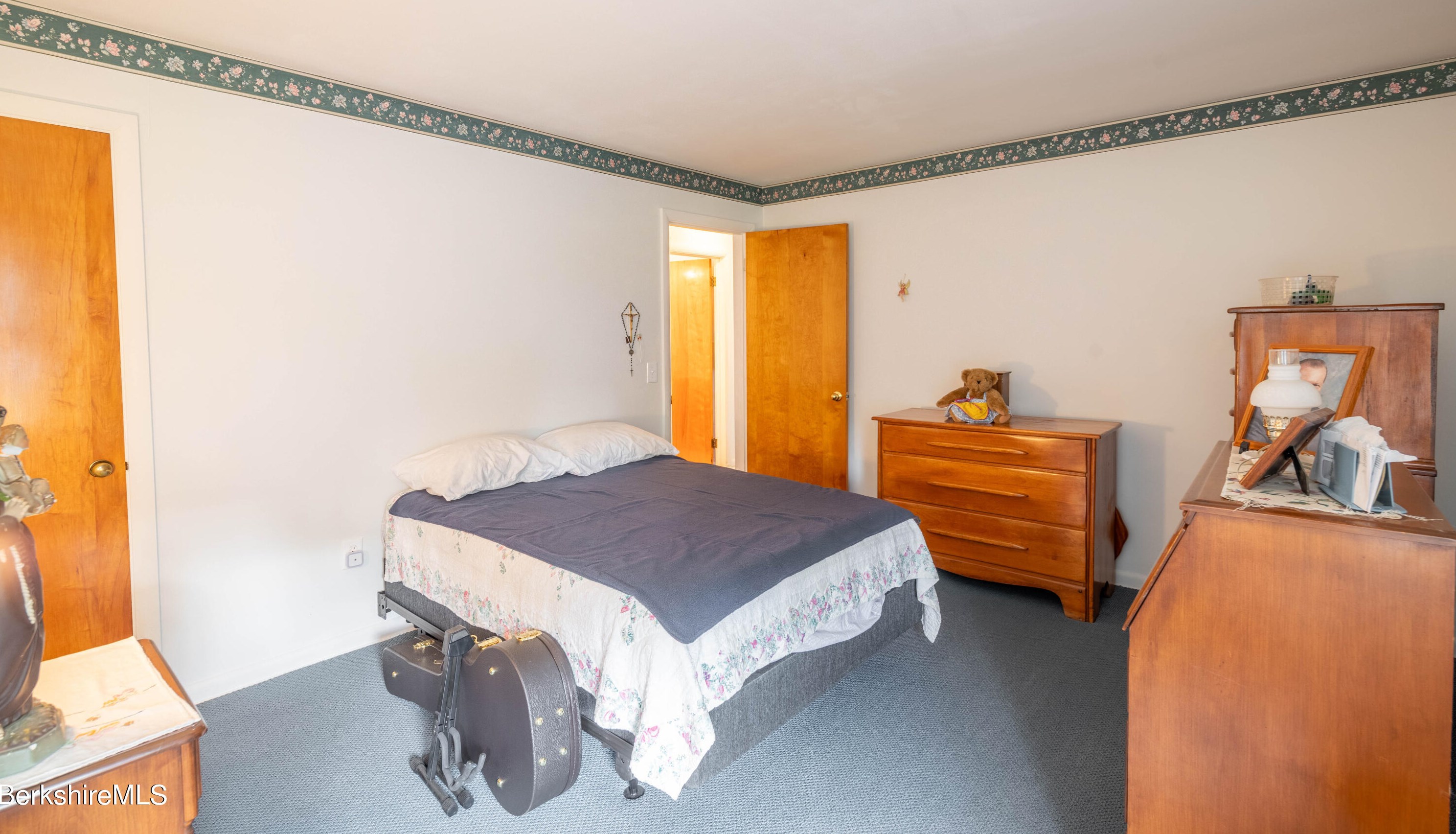 20 Willard Pl, Pittsfield MA 01201-5505 exterior