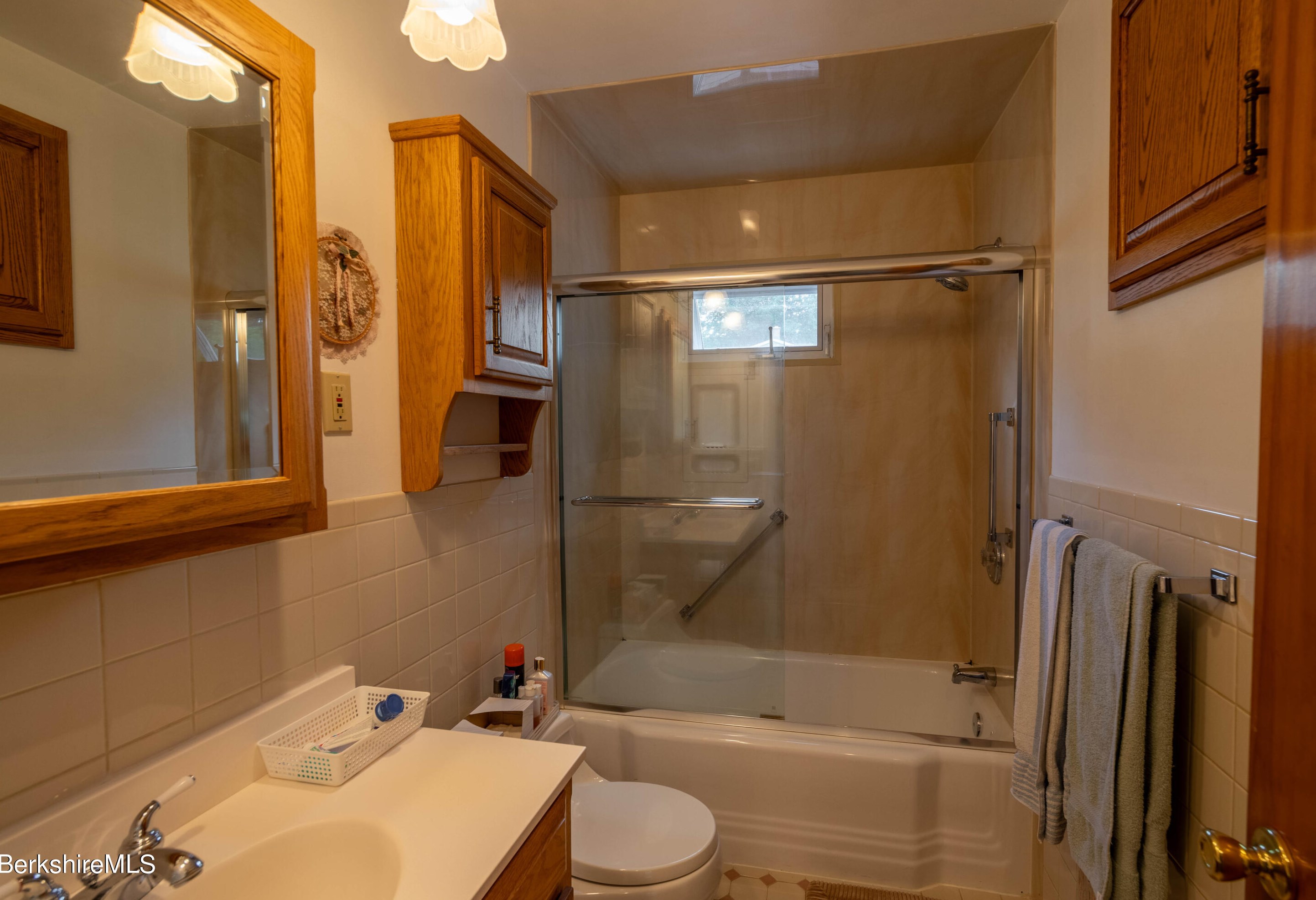 20 Willard Pl, Pittsfield MA 01201-5505 exterior