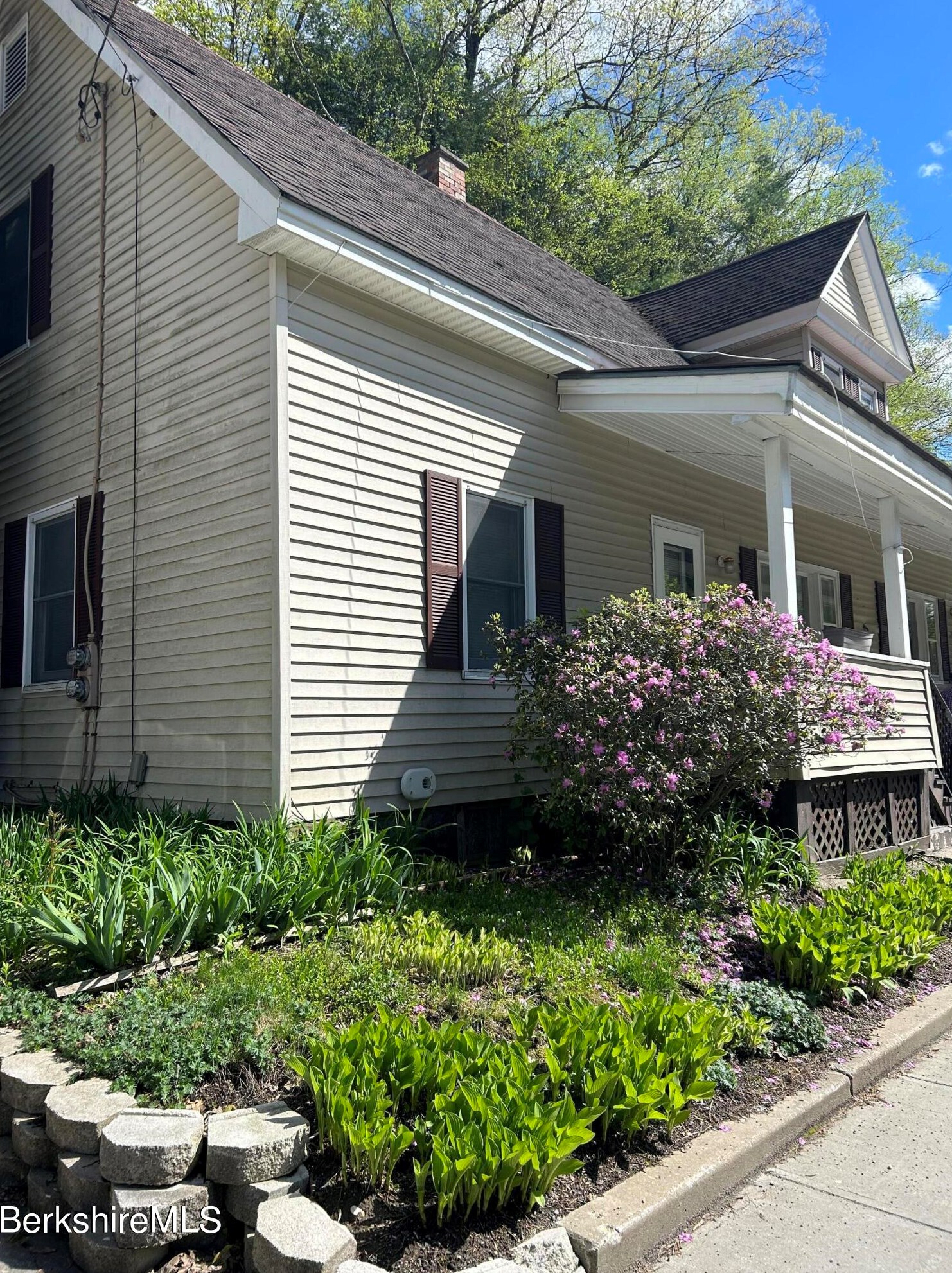 320 Beaver St, Clarksburg MA  01247-2844 exterior