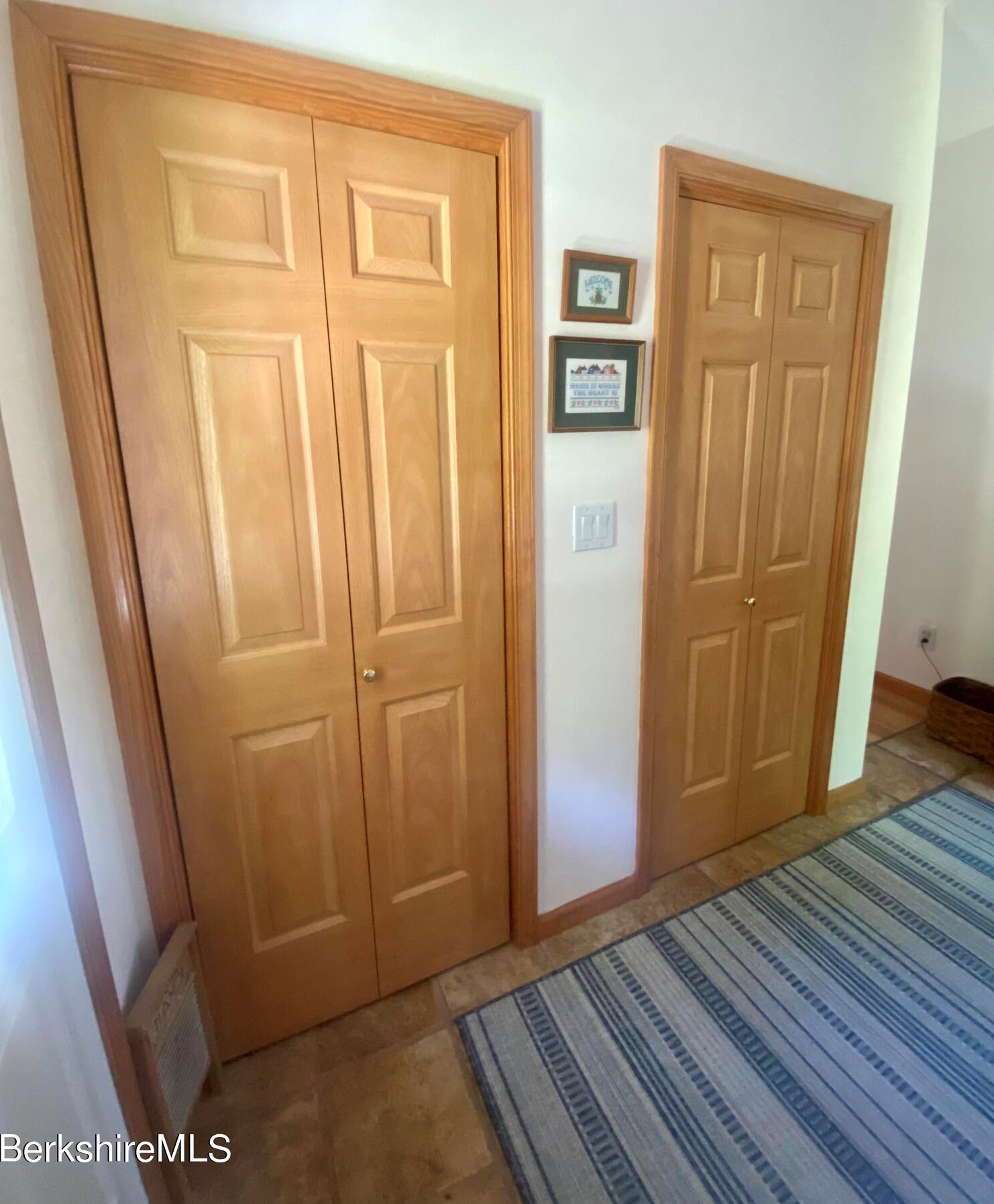 2 Rose Ct, Alford MA 01230-9741 exterior