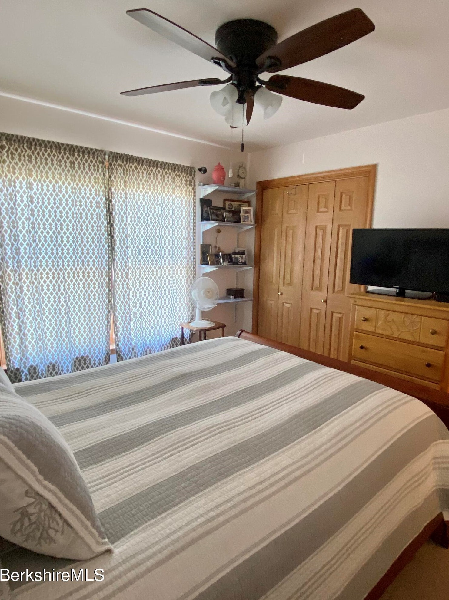 2 Rose Ct, Alford MA 01230-9741 exterior