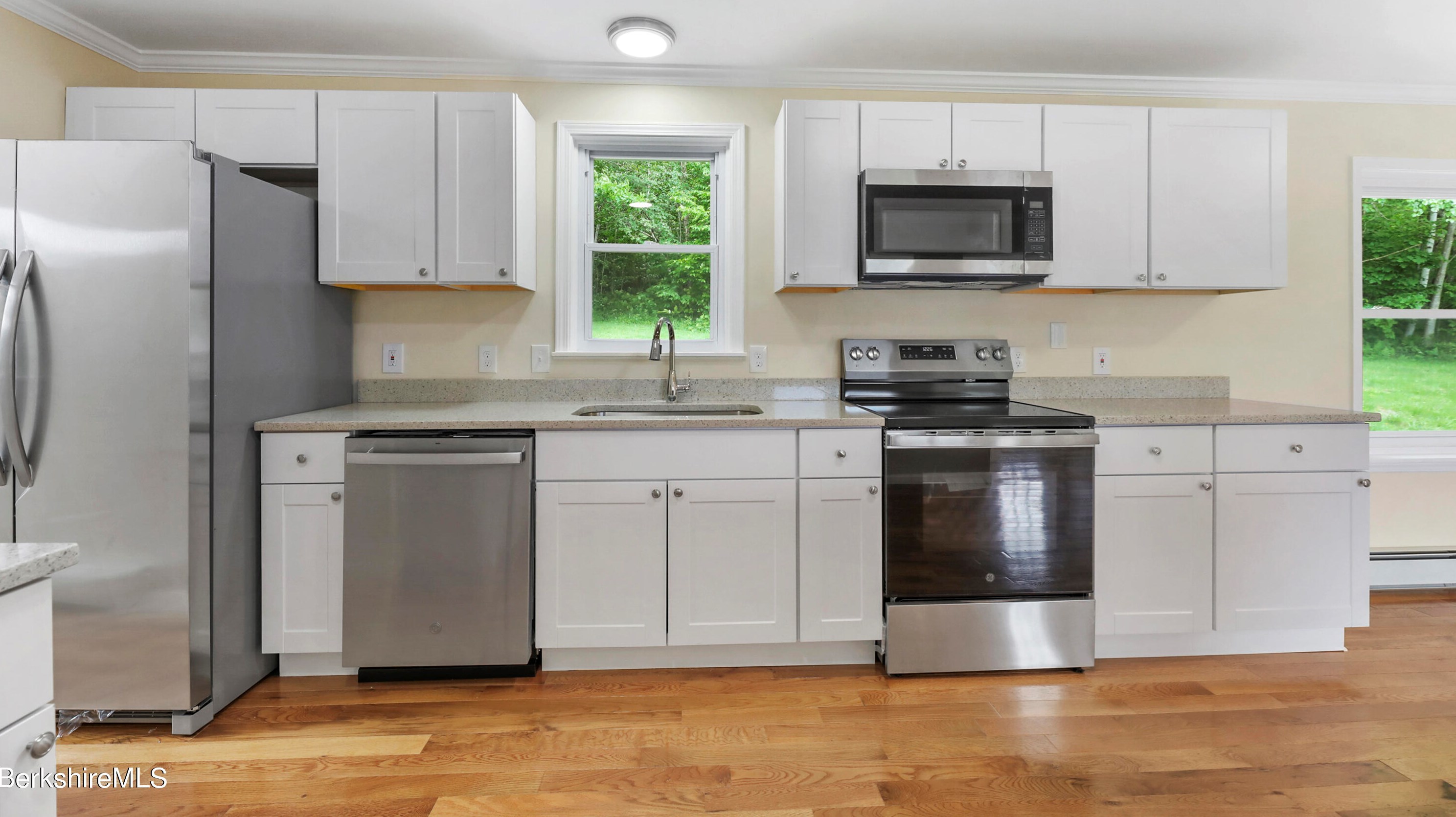 472 Hoosac St, Adams MA  01220-1733 exterior