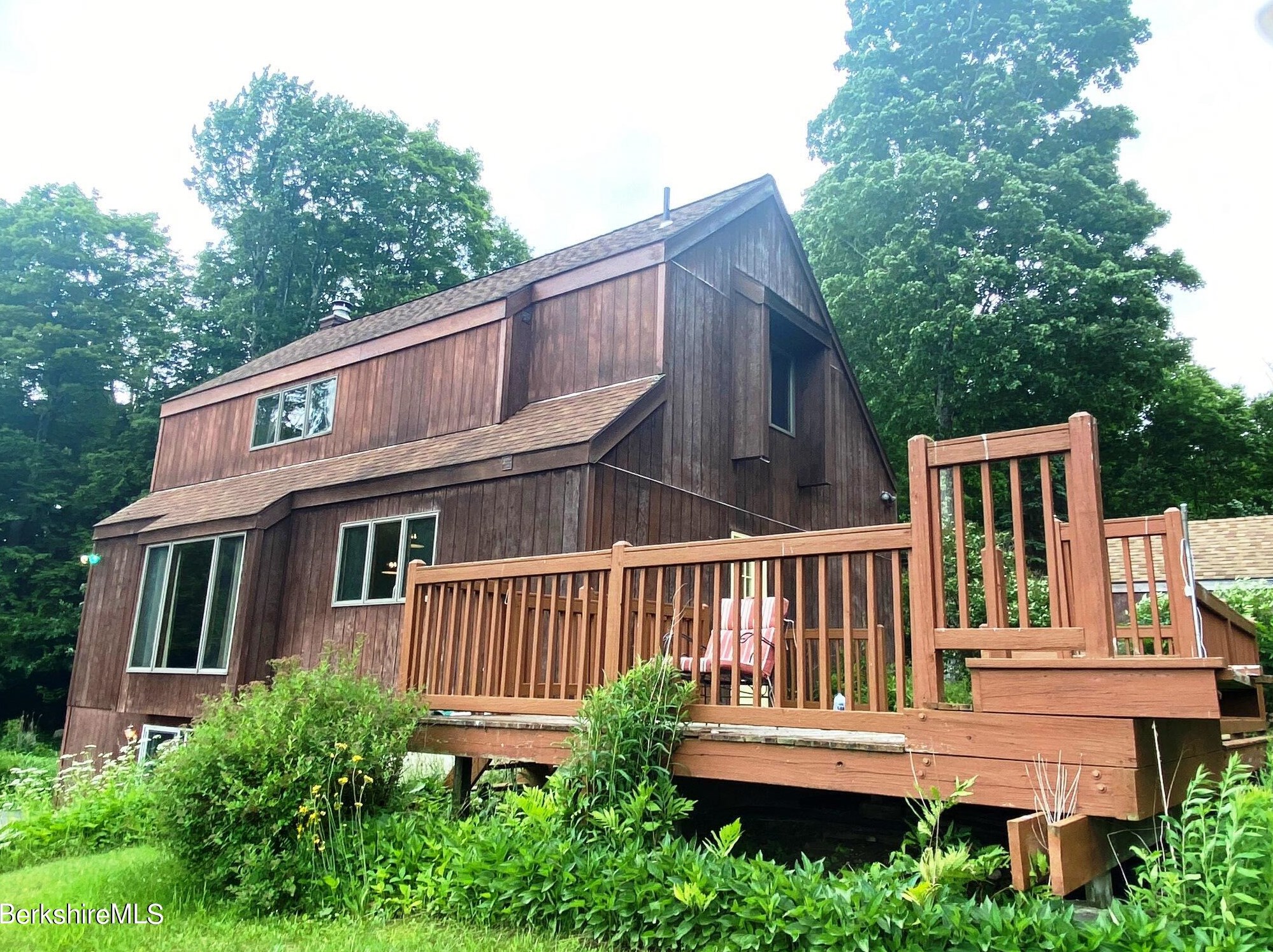 292 Silver Leaf Dr, Becket, MA 01223 exterior