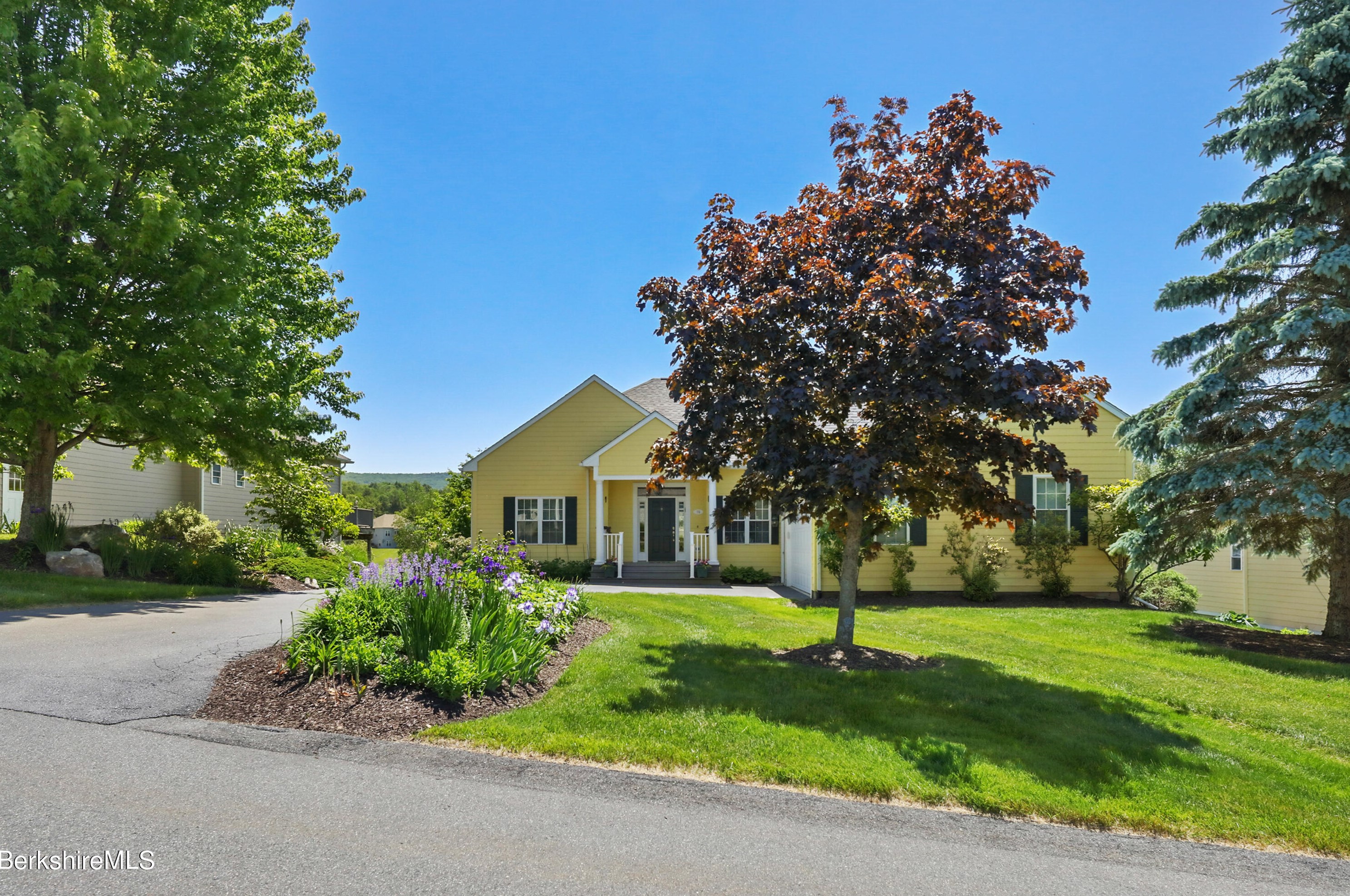 79 River Birch Ln, Dalton, MA 01226 exterior