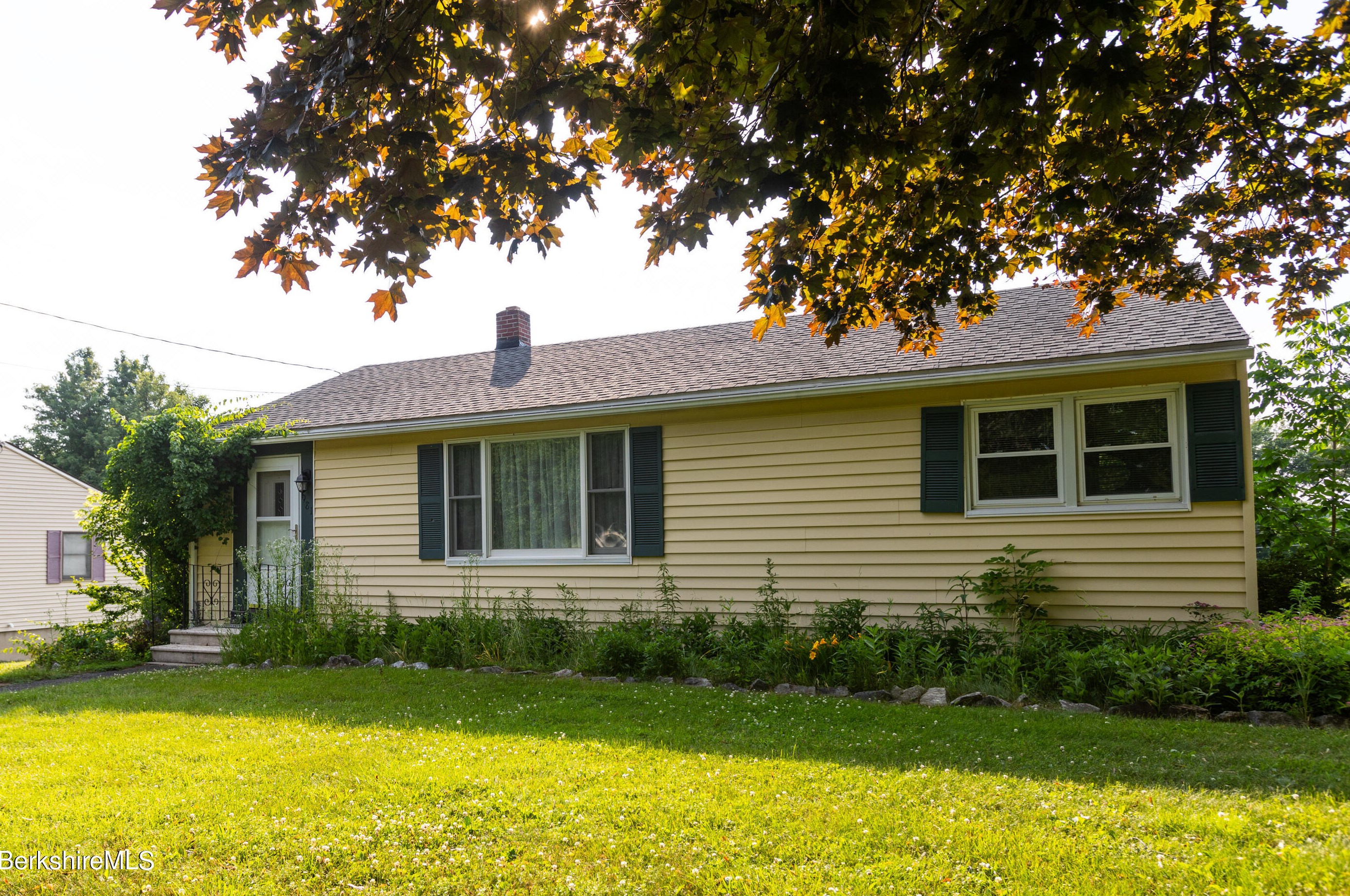 981 South St, Dalton, MA 01226