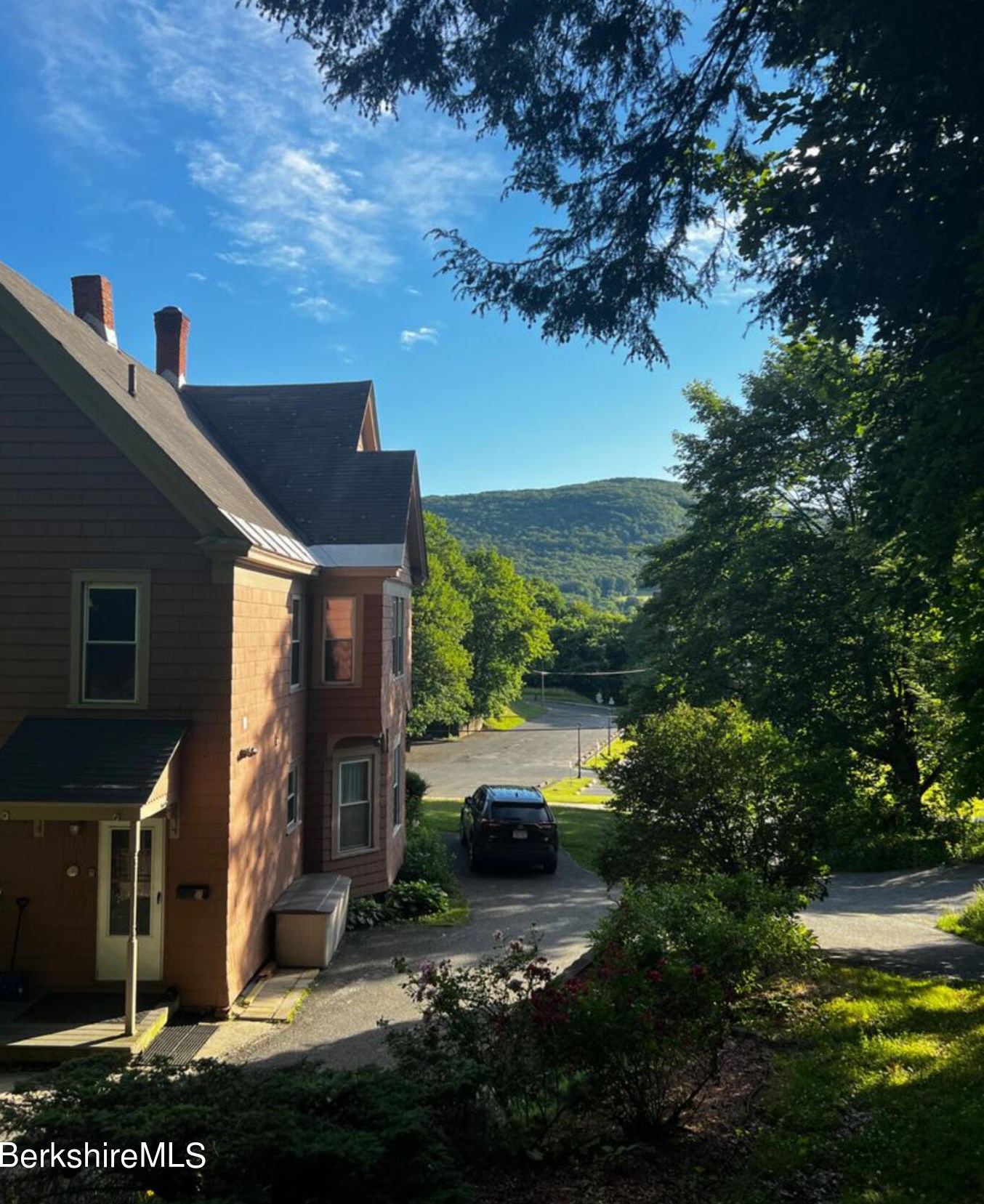 404 Church St, Clarksburg, MA 01247