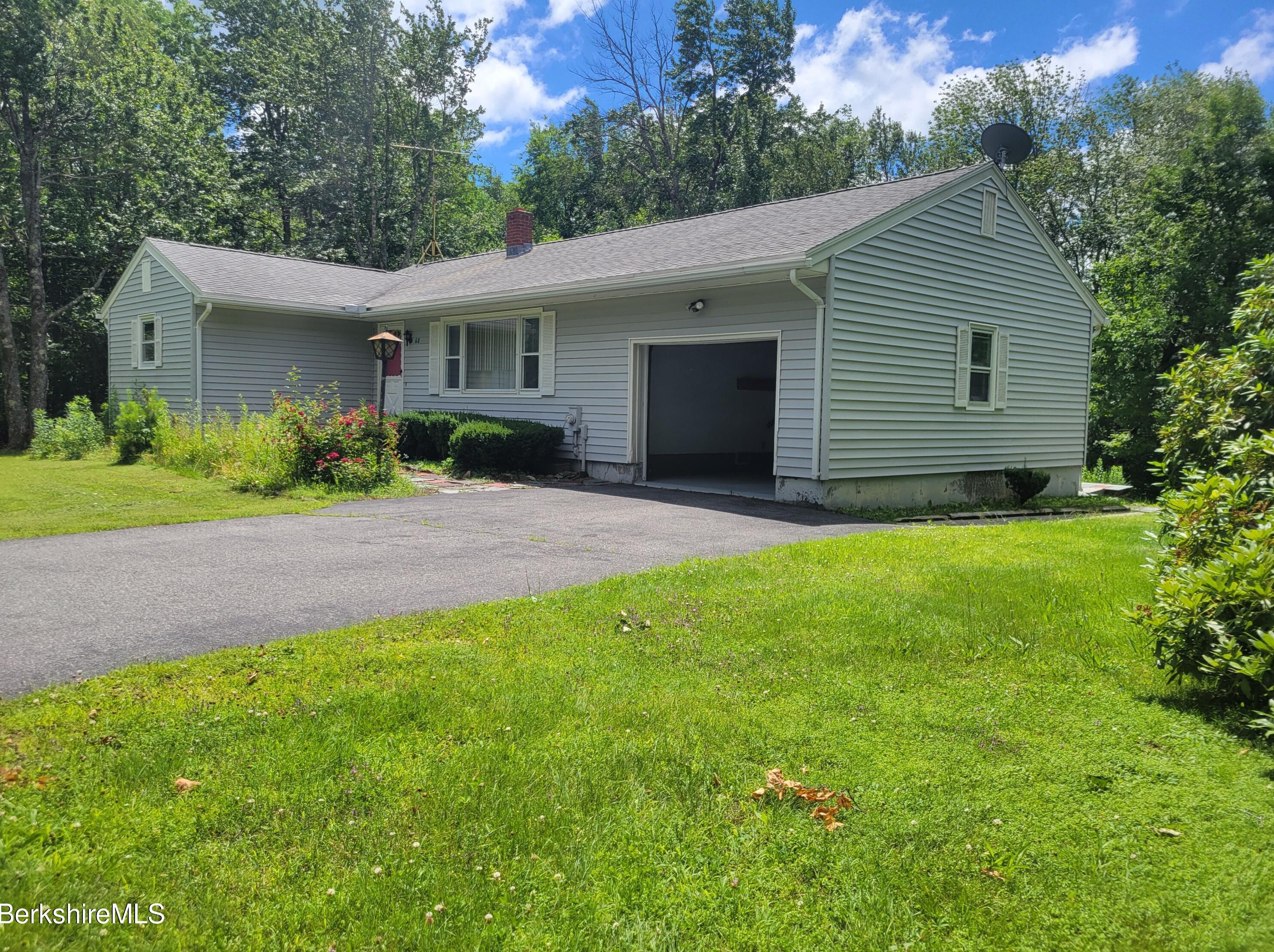 68 Wade Inn Rd, Becket, MA 01223