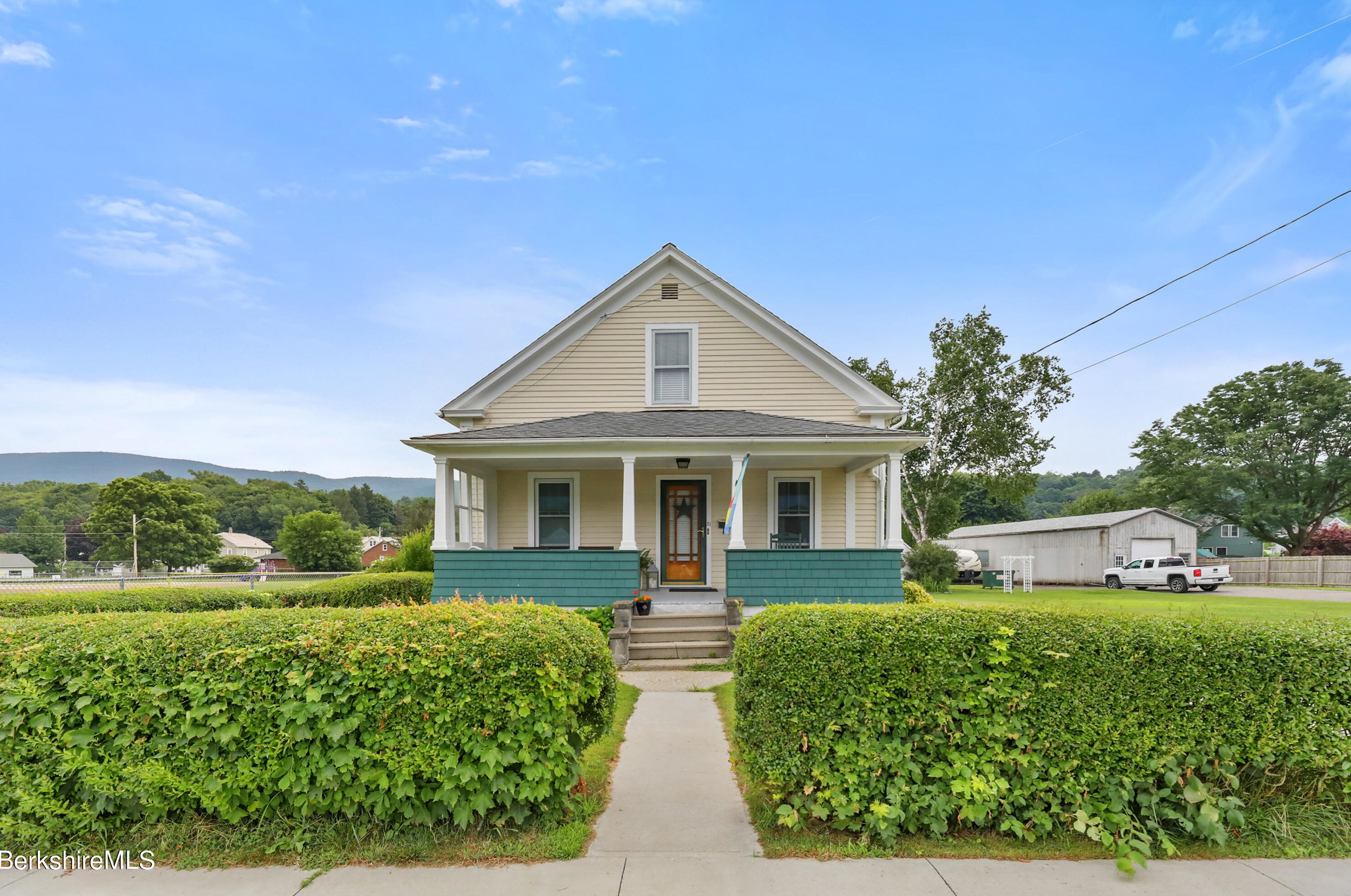 51 Crotteau St, Adams, MA 01220